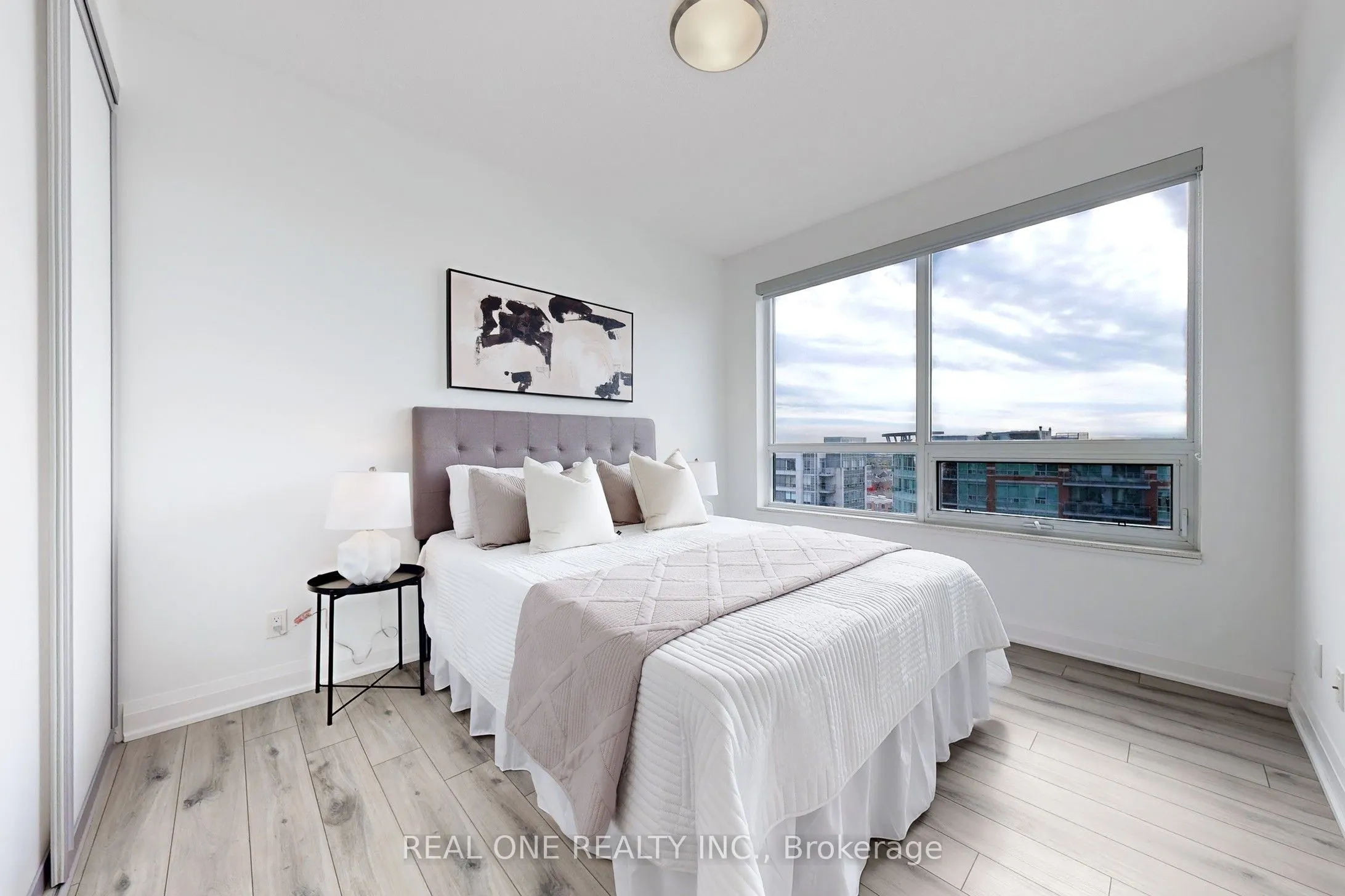 398 Highway 7 Road E, #1209