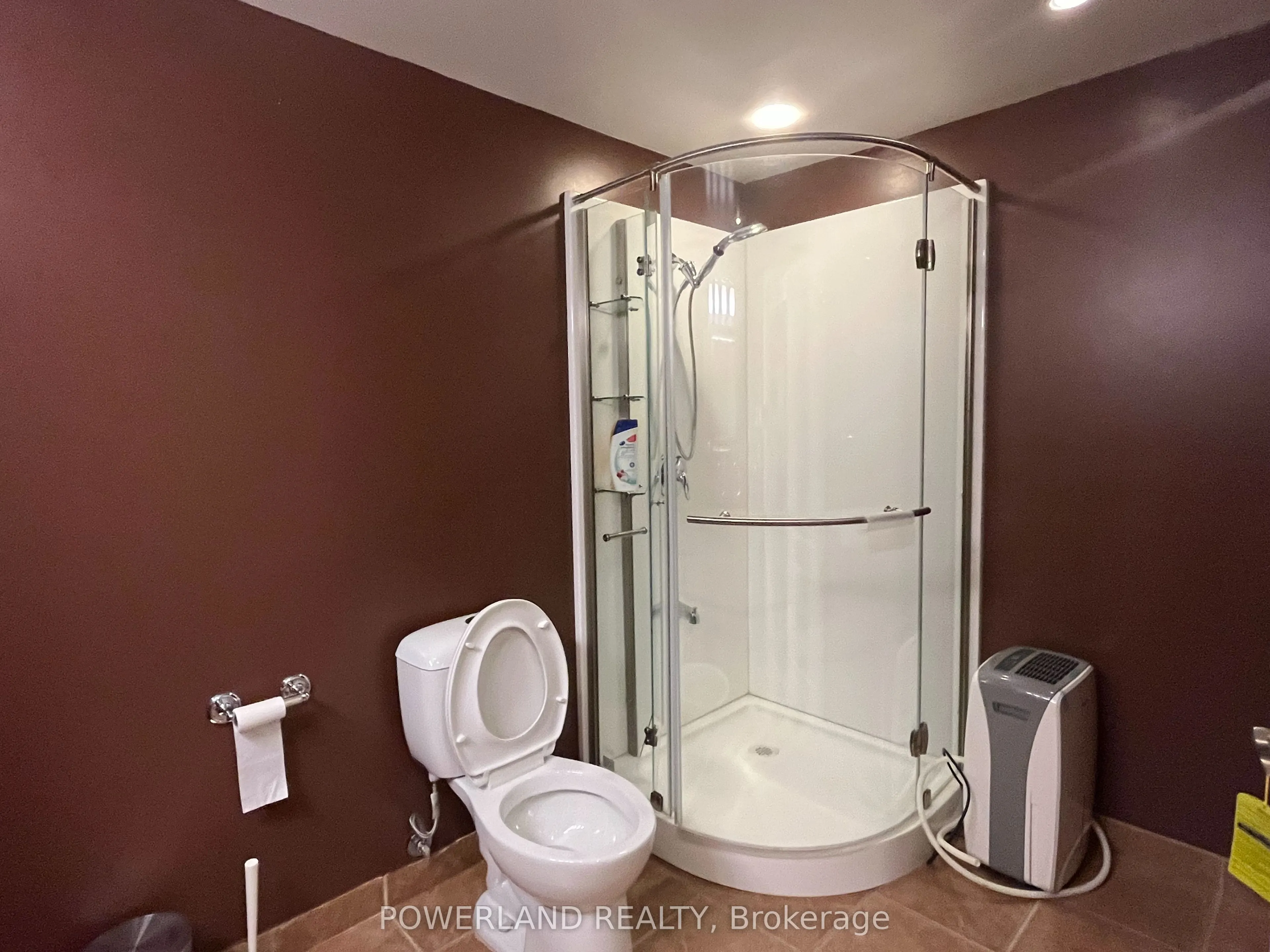 249 Kennedy Street W