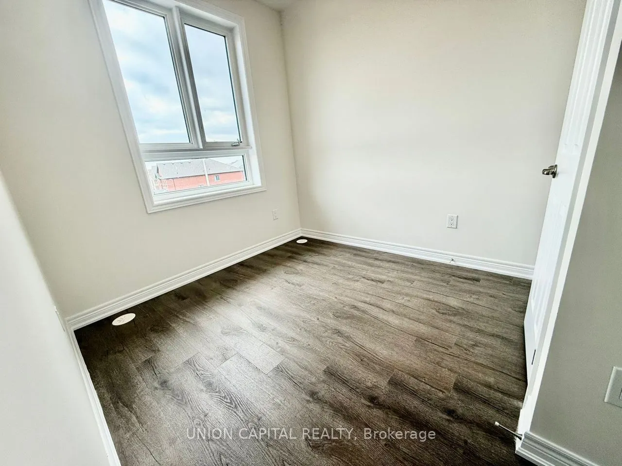 22 Robert Eaton Avenue