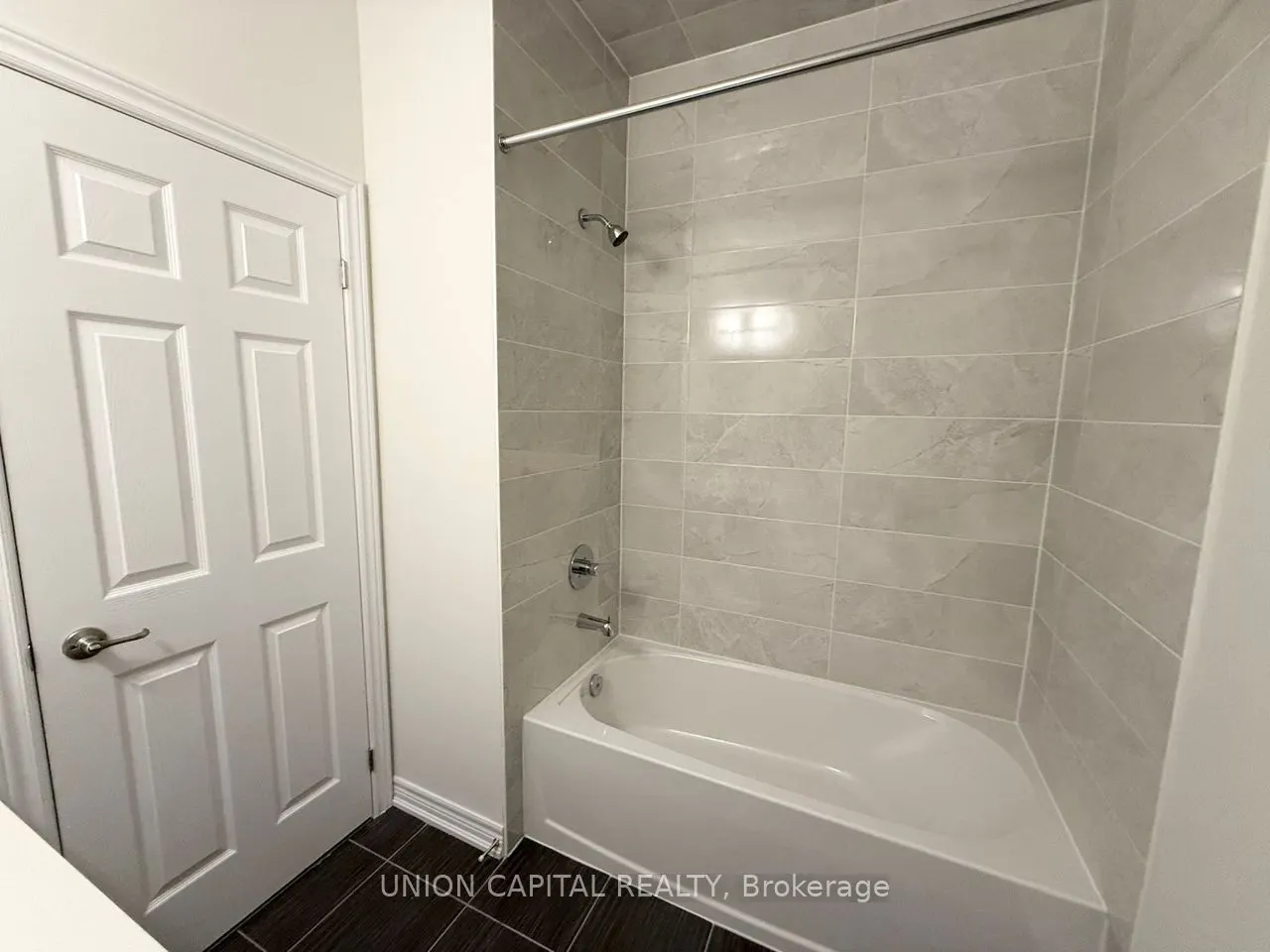 22 Robert Eaton Avenue