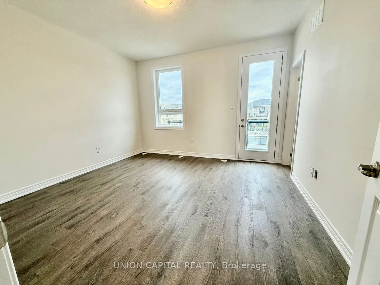 22 Robert Eaton Avenue