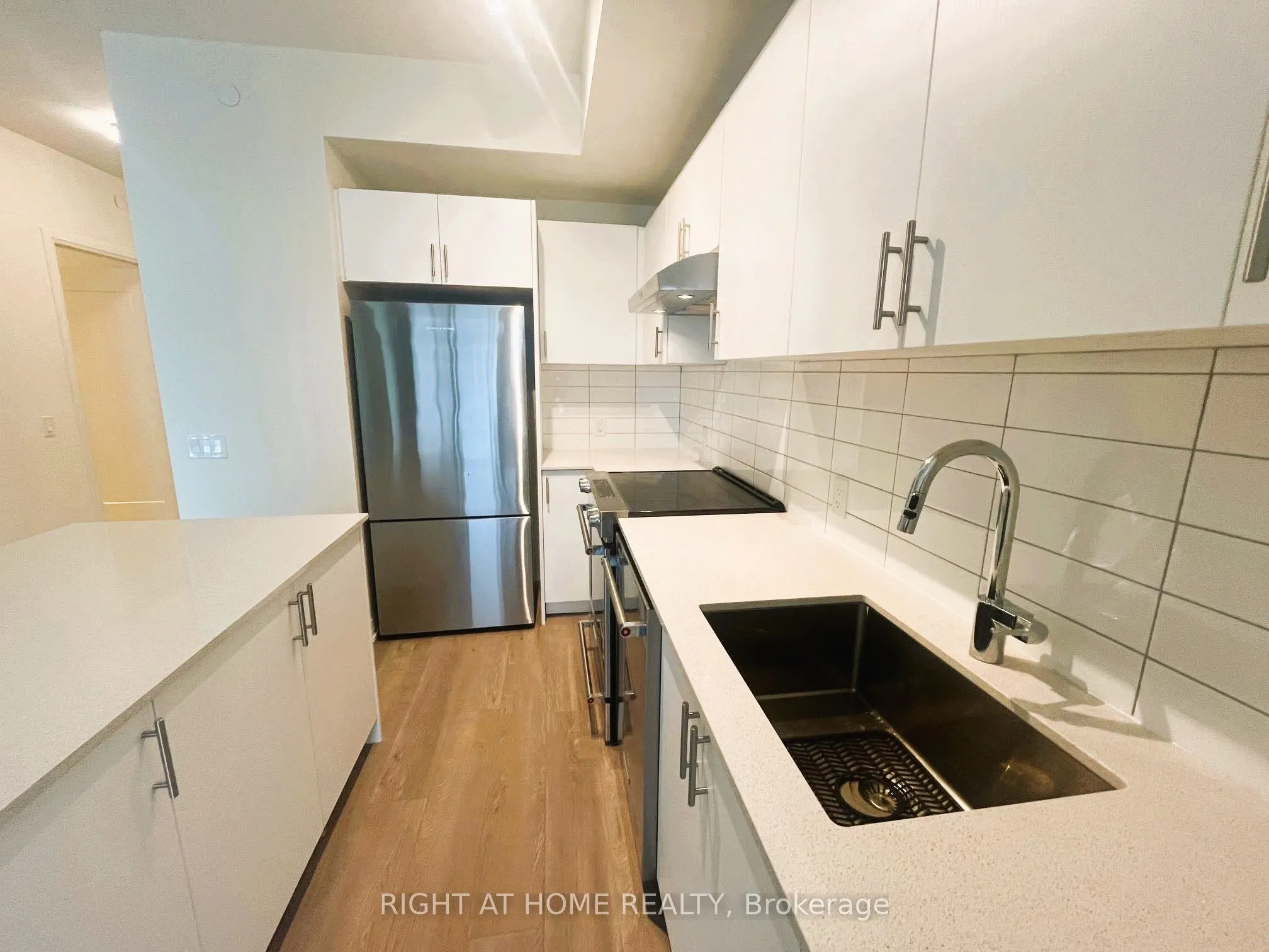 9000 Jane Street, #1616