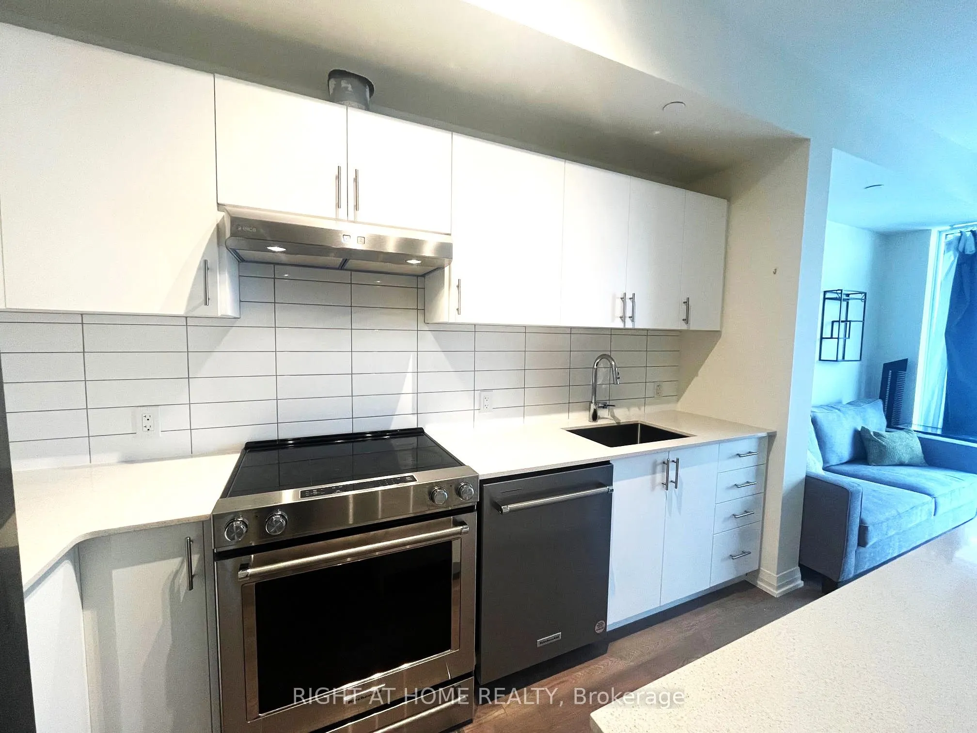 9000 Jane Street, #1616