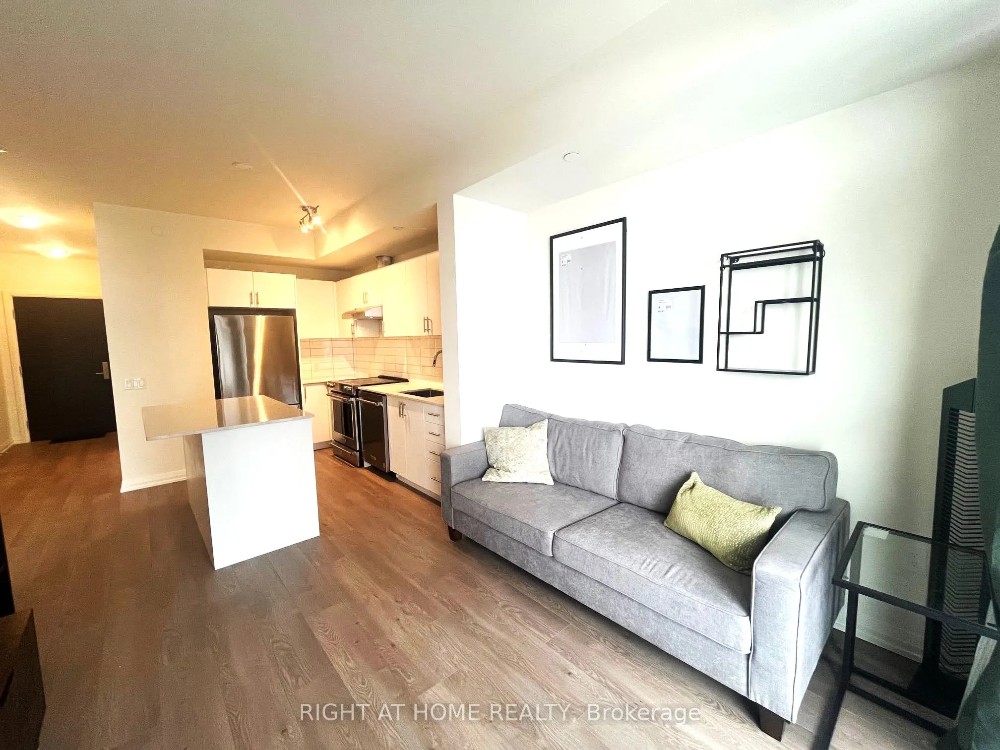 9000 Jane Street, #1616