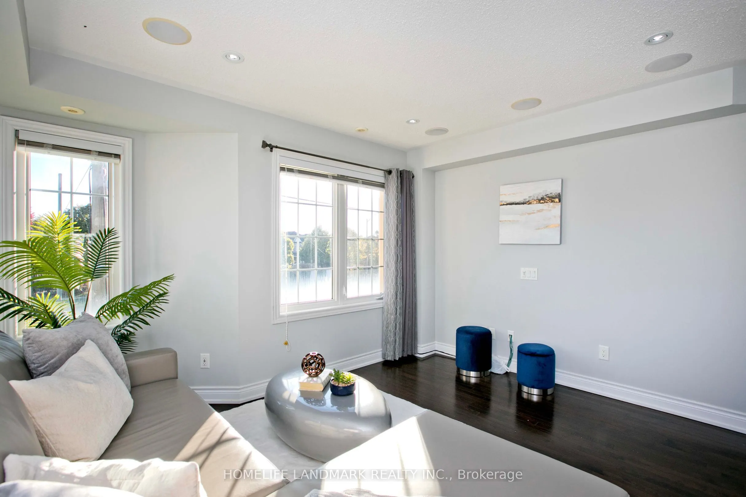 2 Percy Reesor Street