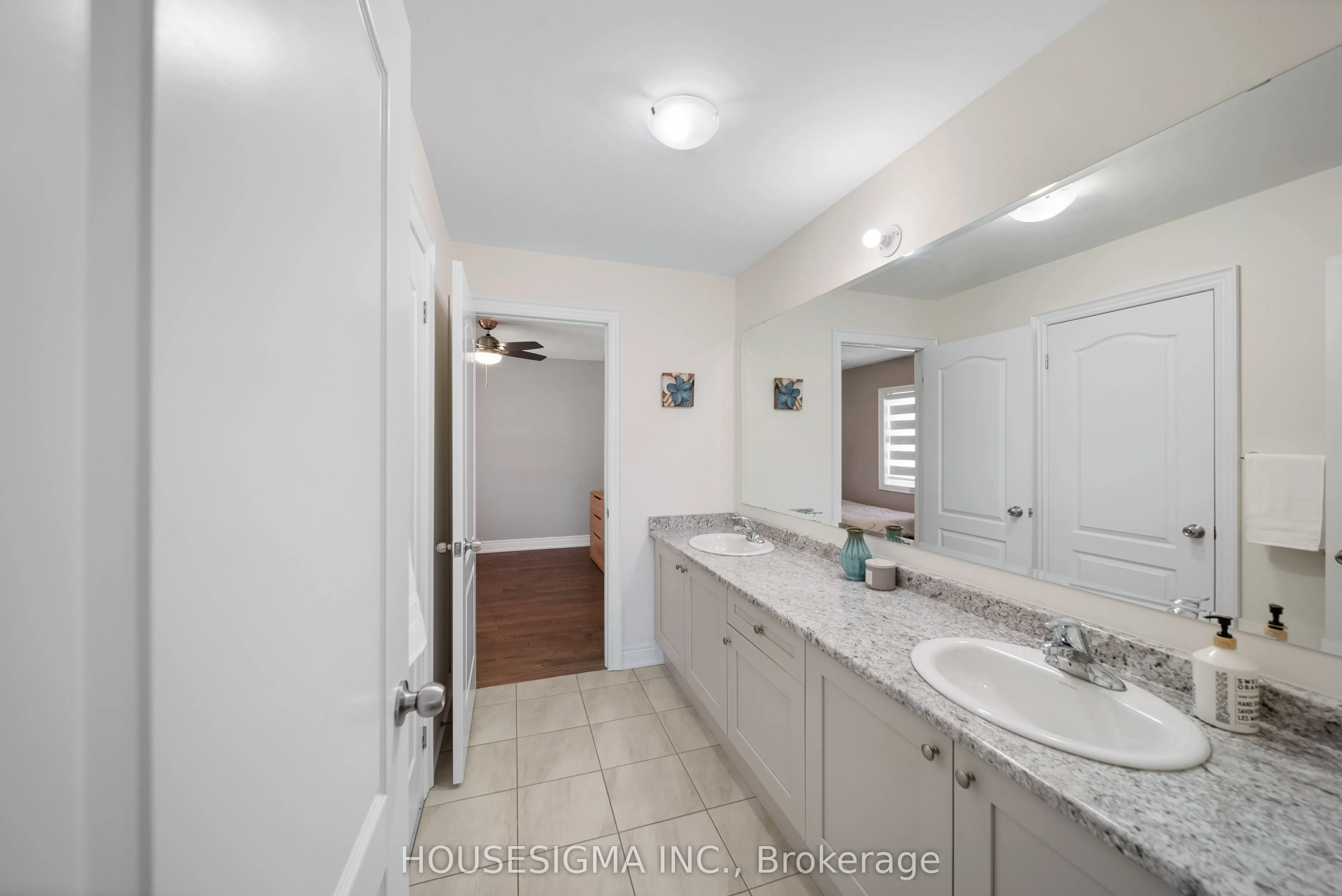 94 Forest Edge Crescent