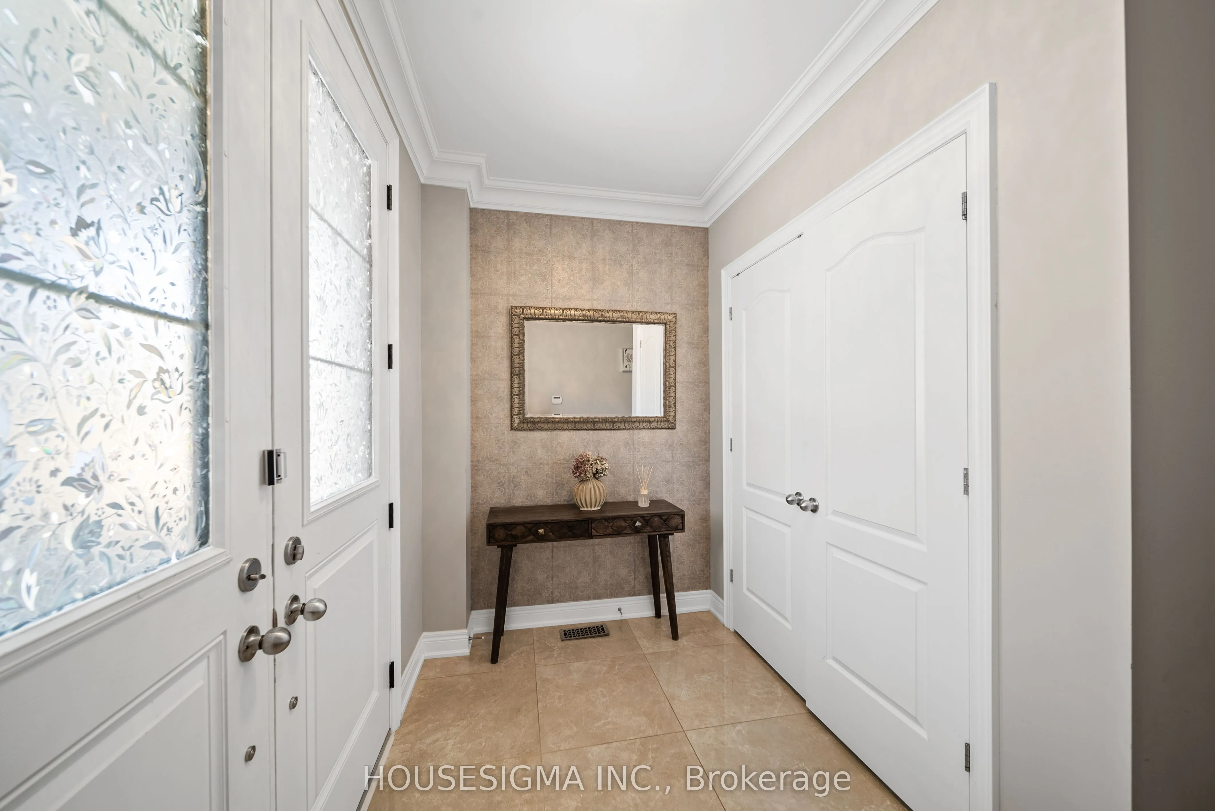 94 Forest Edge Crescent