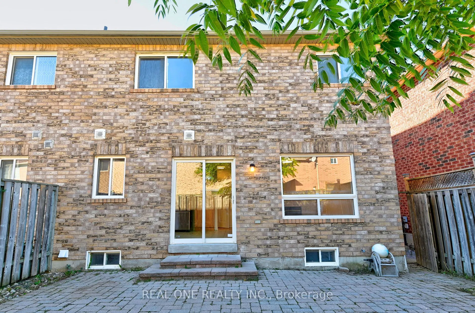 177 Fred Mclaren Boulevard