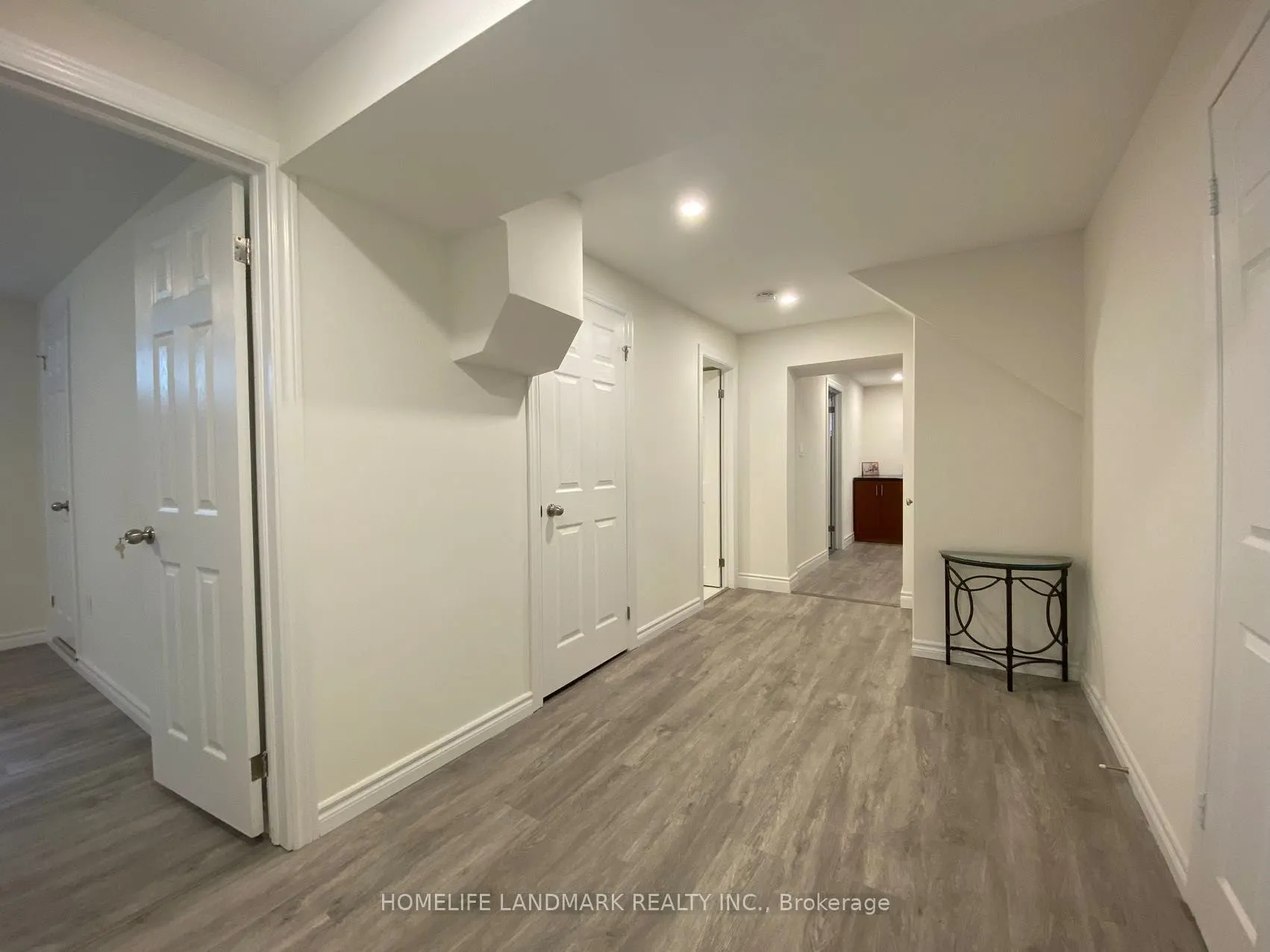 1052 Elgin Street, #Lower