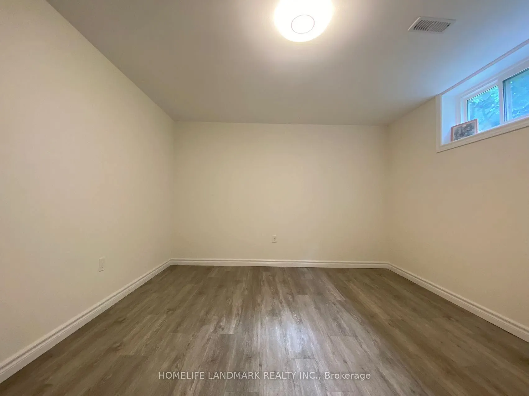 1052 Elgin Street, #Lower