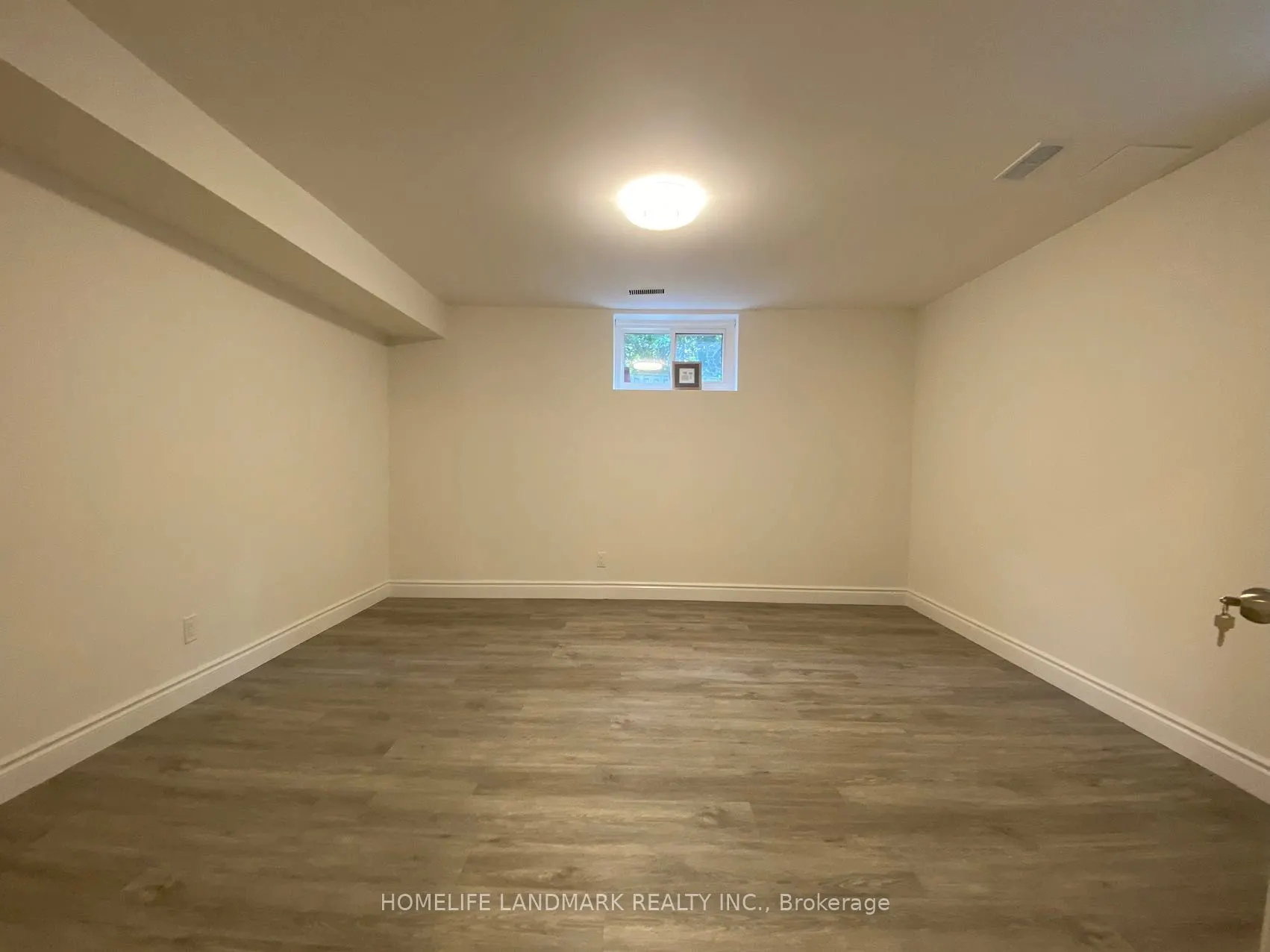 1052 Elgin Street, #Lower