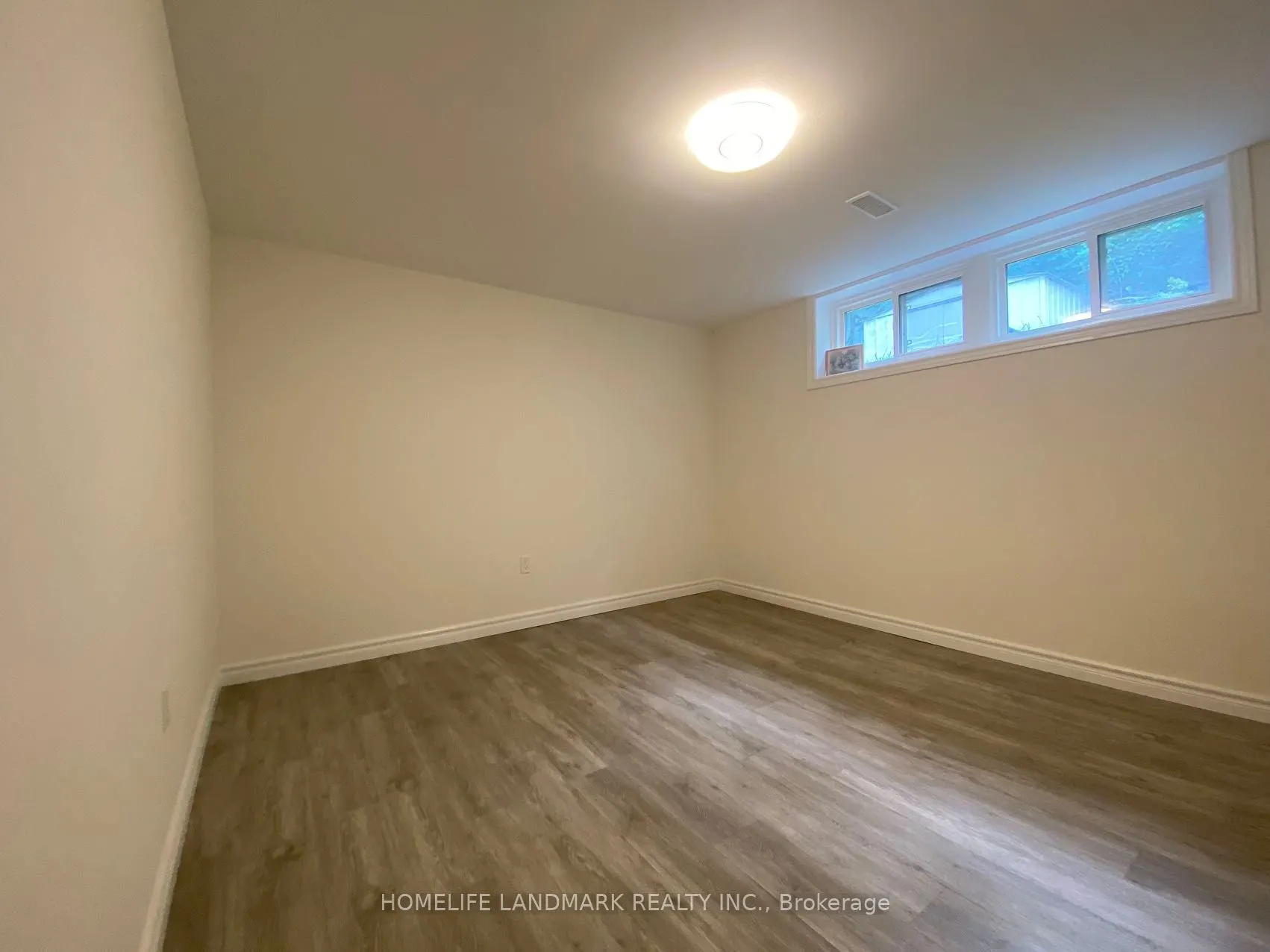 1052 Elgin Street, #Lower