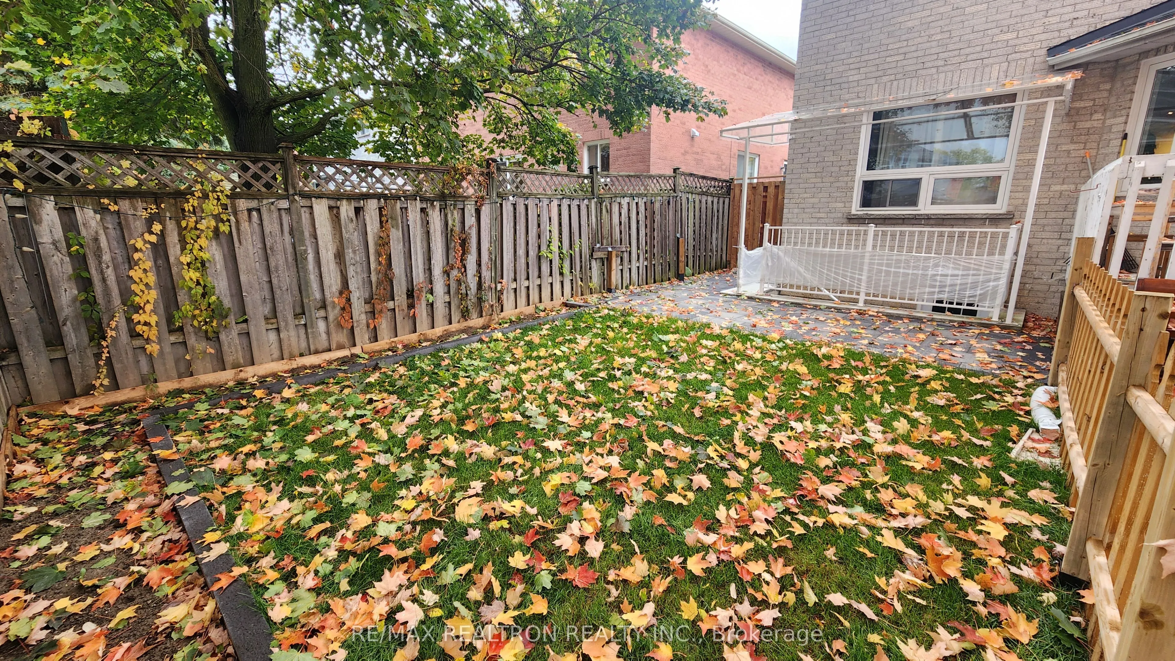 689 Leslie Valley Drive, #BSMT