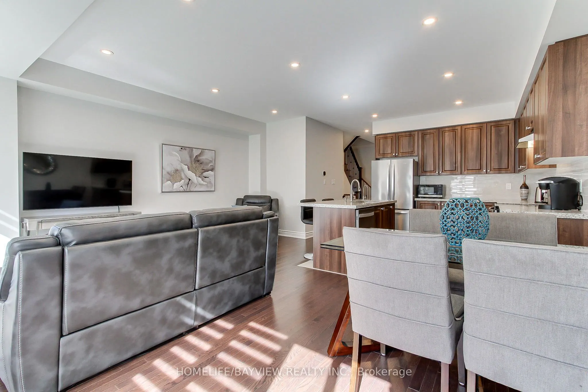 37 Arnold Crescent