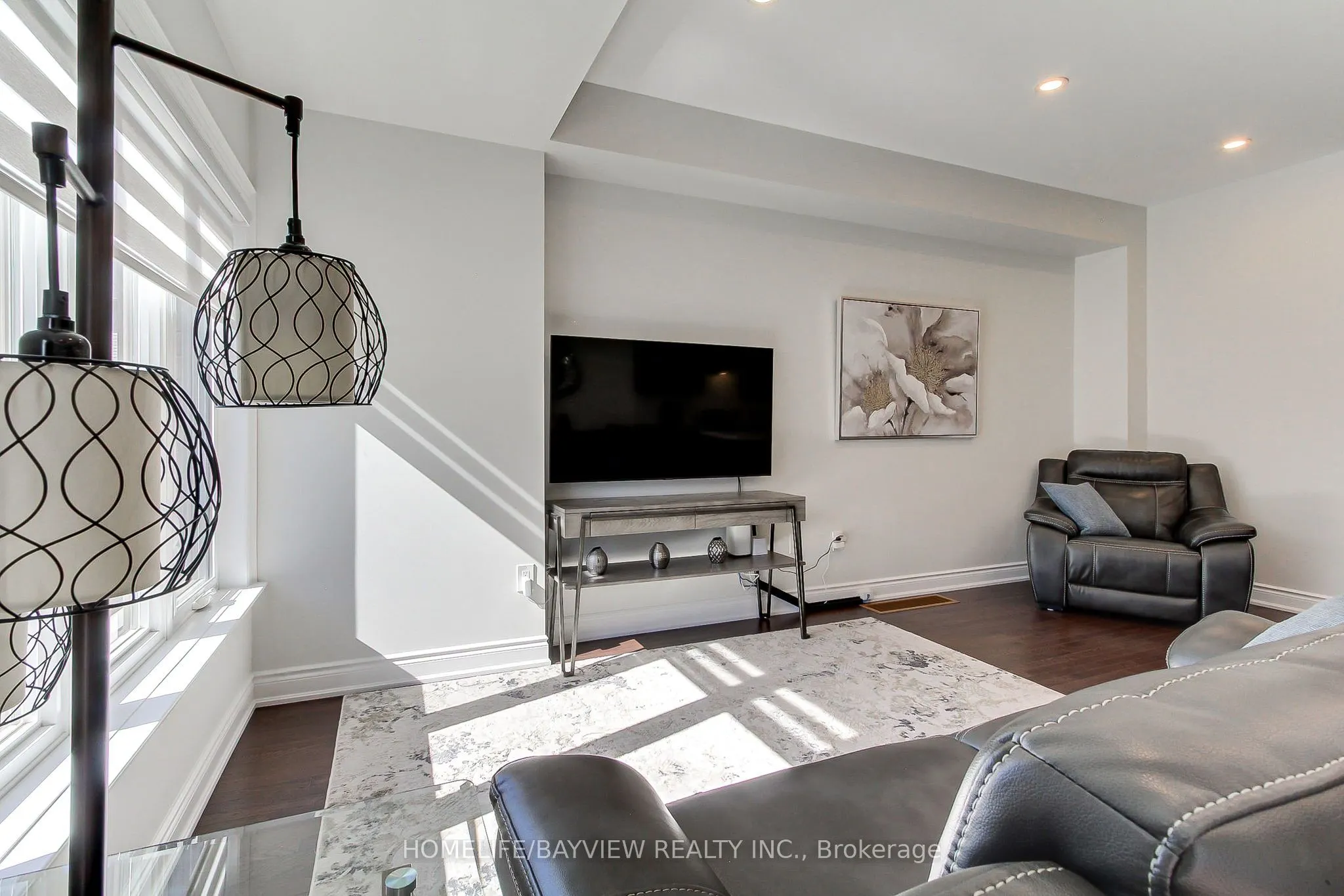 37 Arnold Crescent