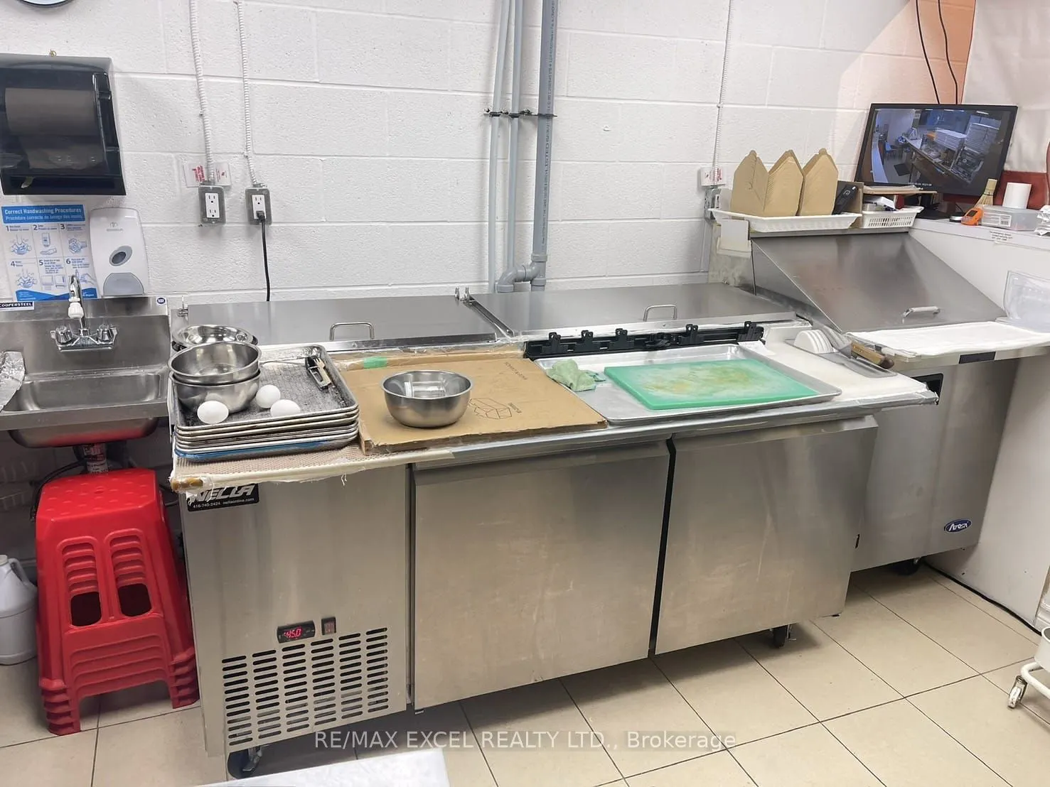 9390 Woodbine Avenue, #1Fc15