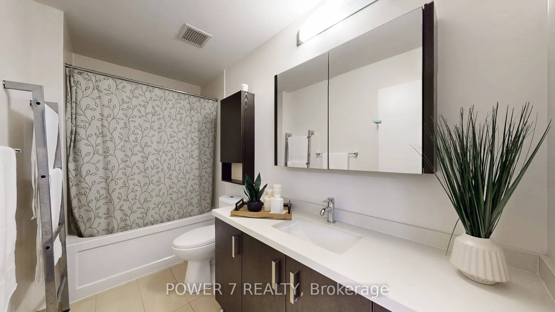 28 Uptown Drive, #718
