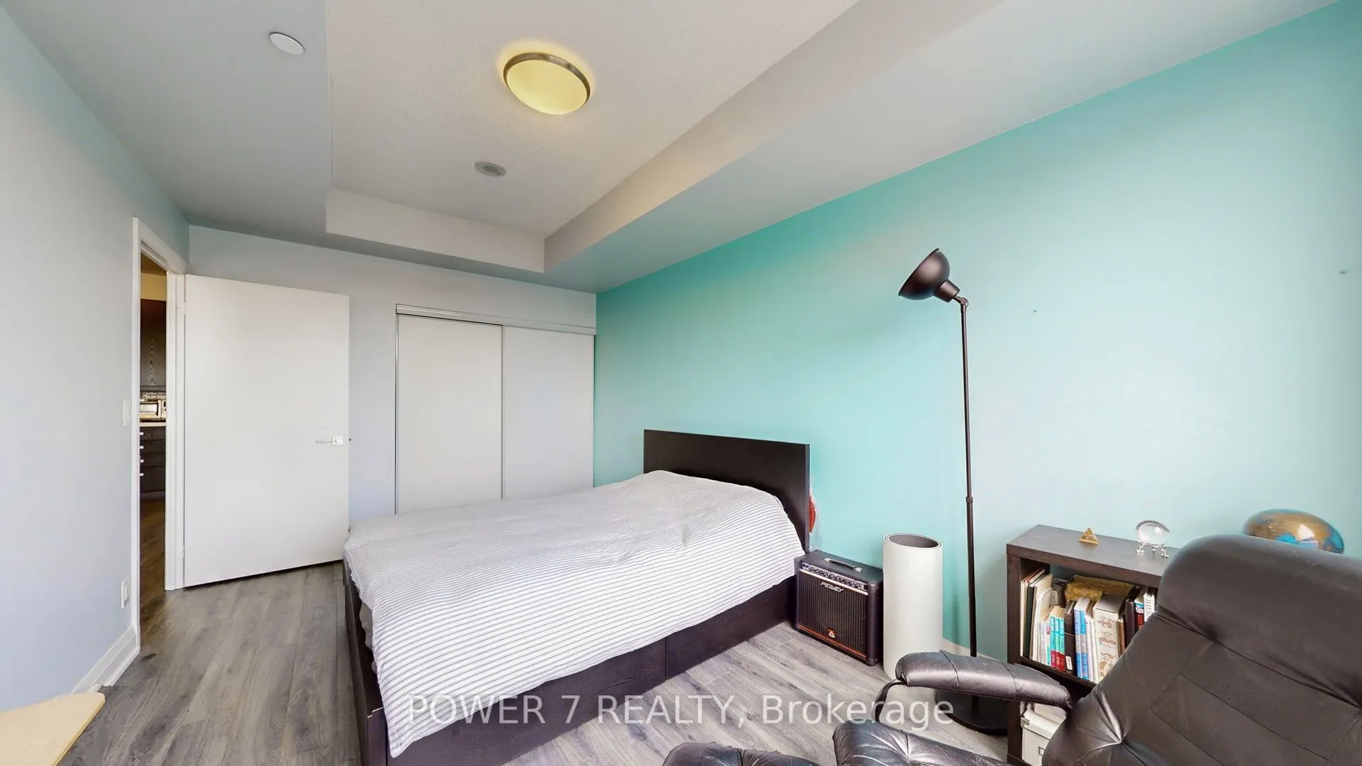 28 Uptown Drive, #718