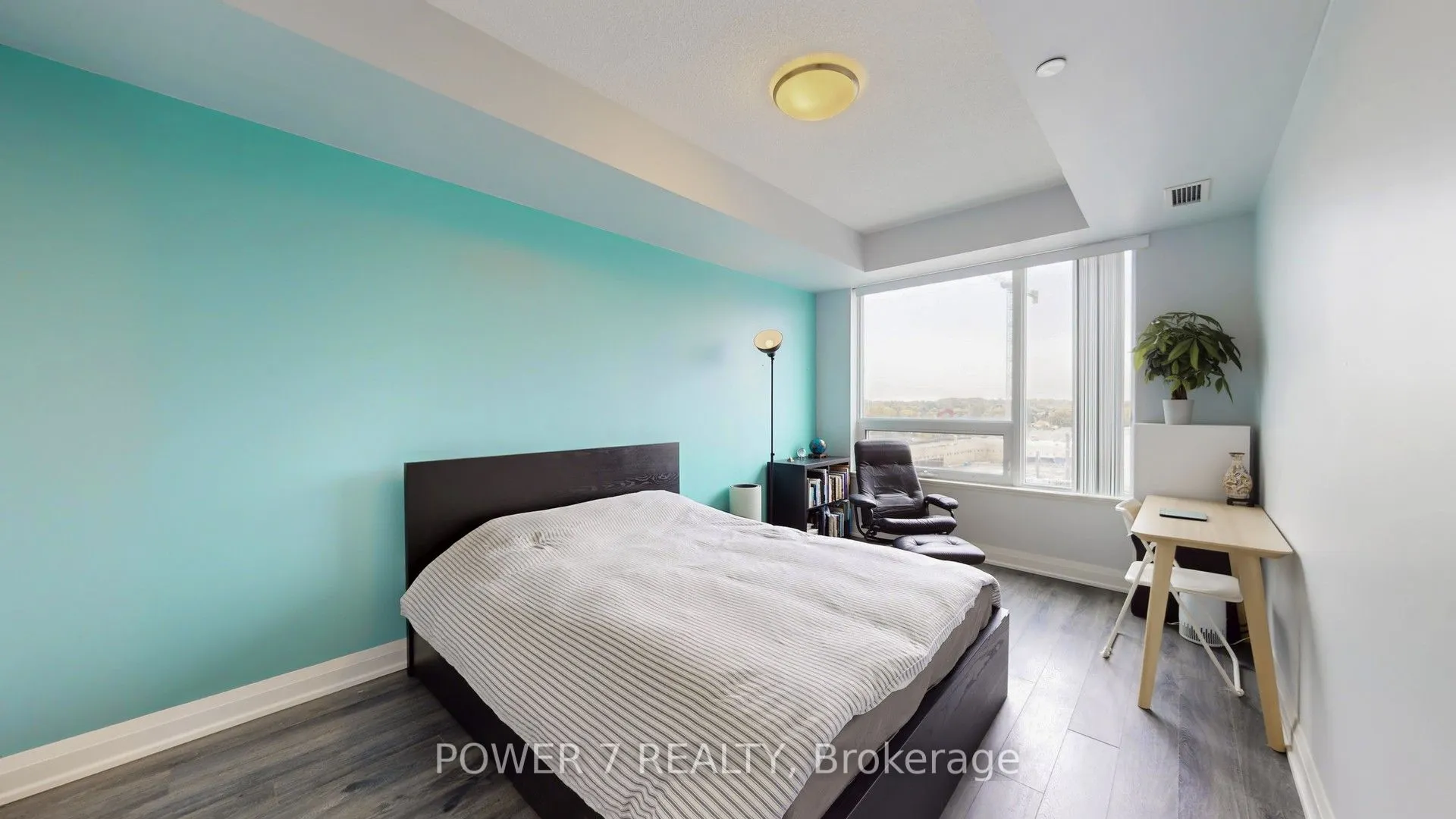 28 Uptown Drive, #718