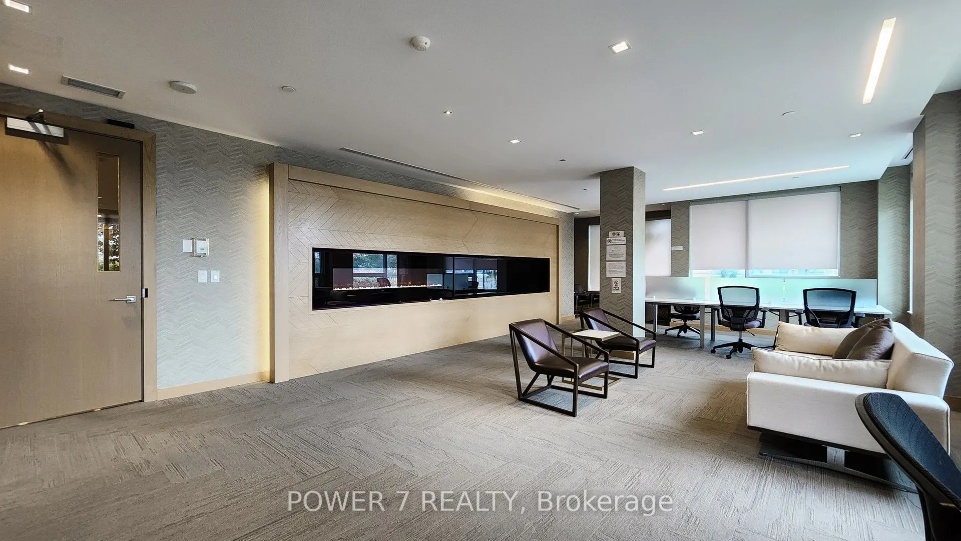 28 Uptown Drive, #718