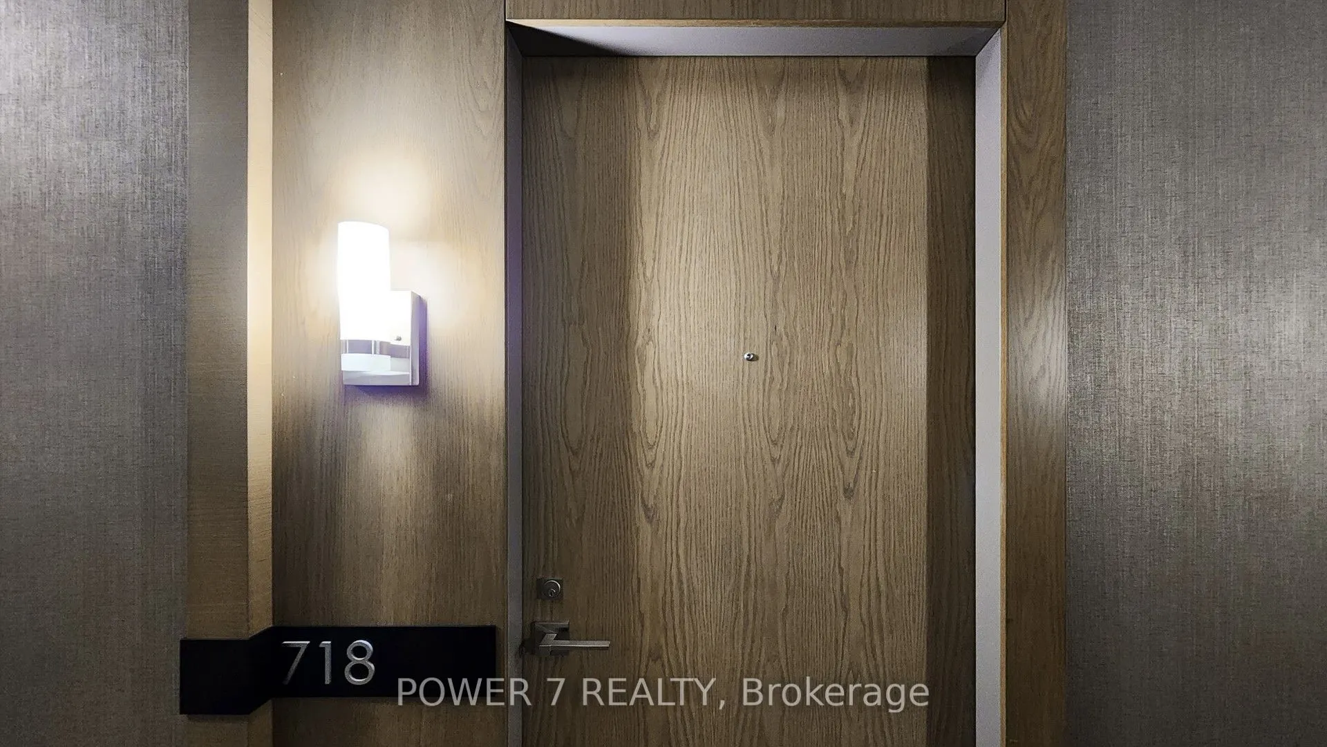 28 Uptown Drive, #718