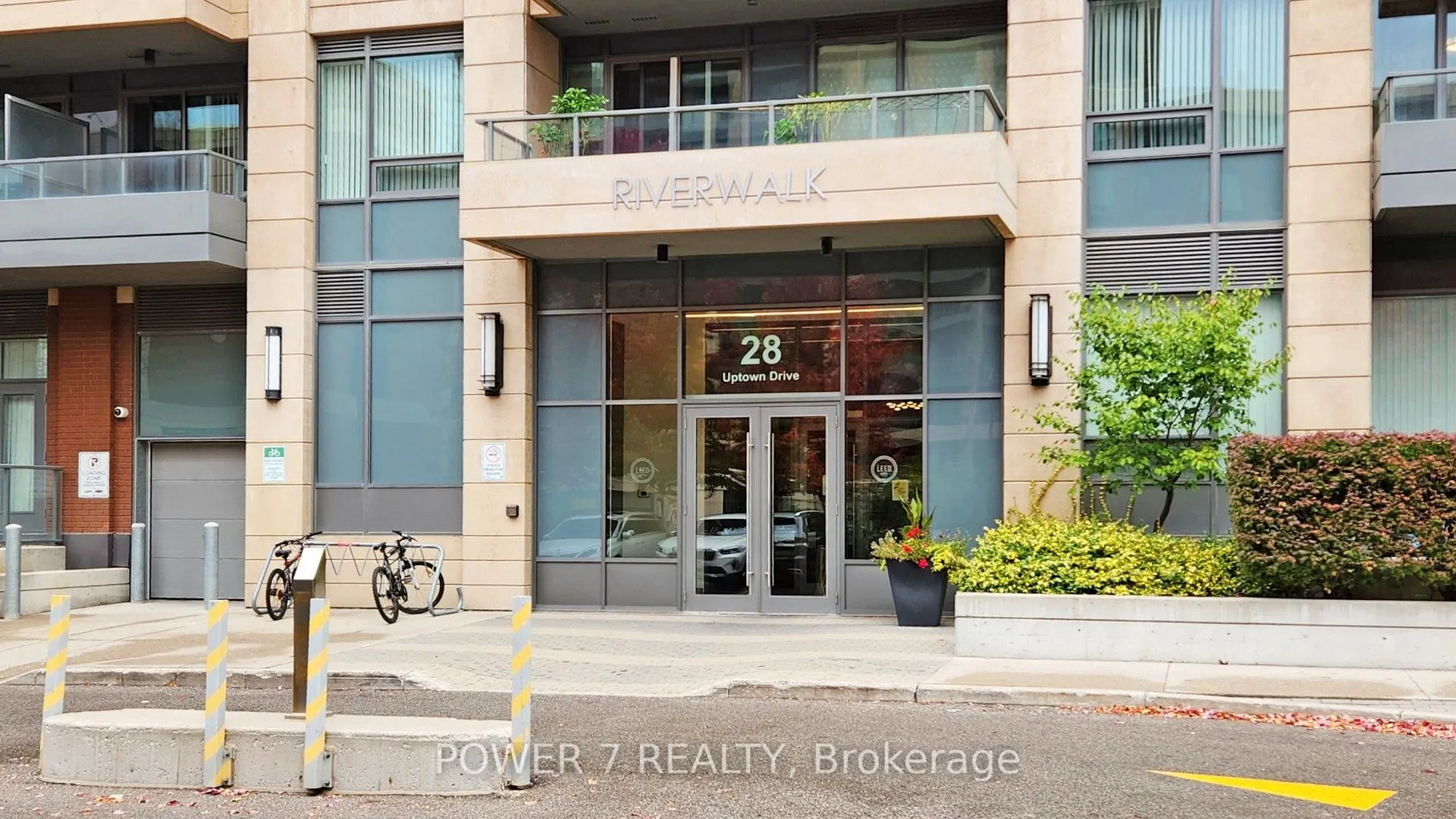 28 Uptown Drive, #718