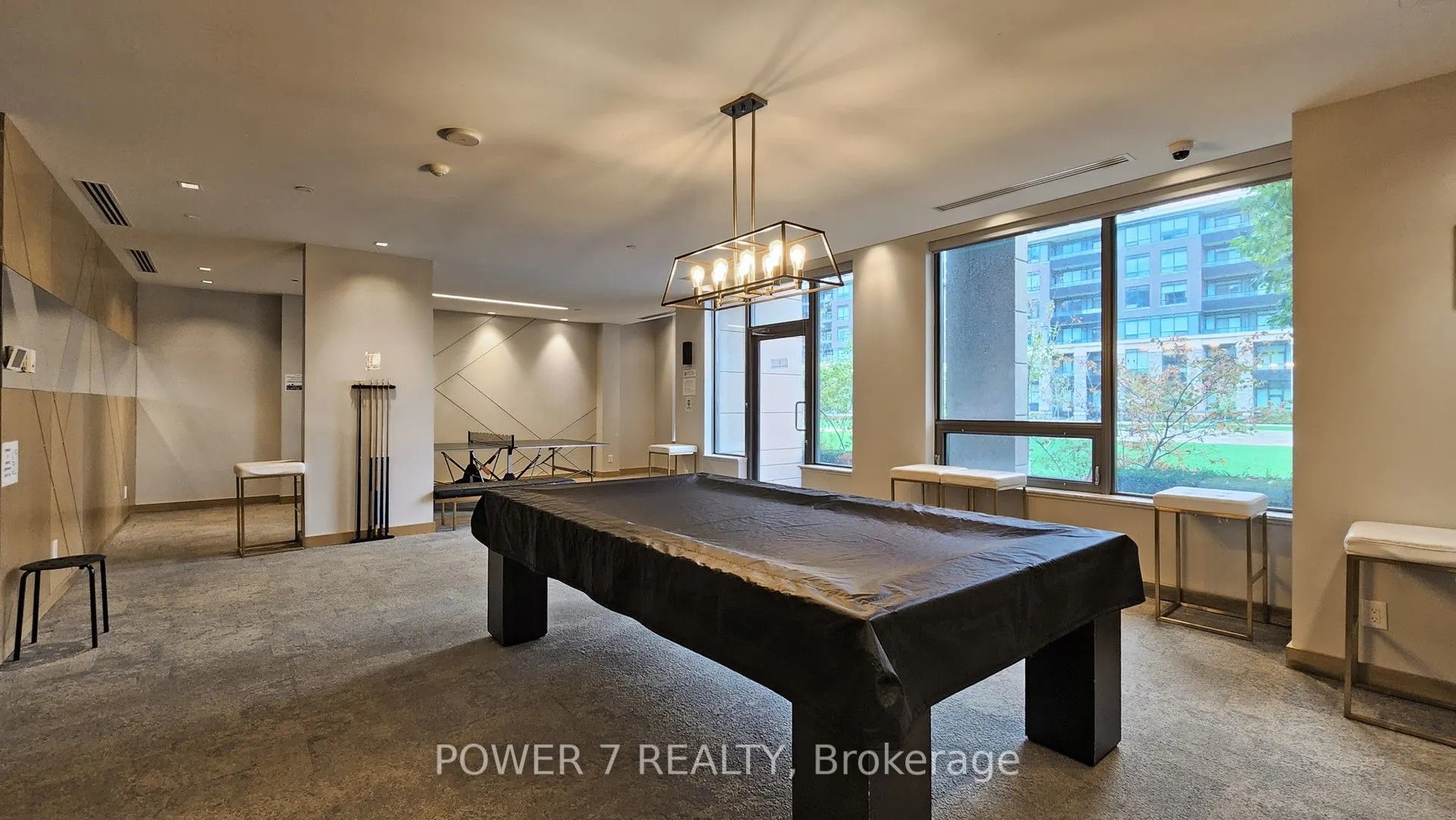 28 Uptown Drive, #718