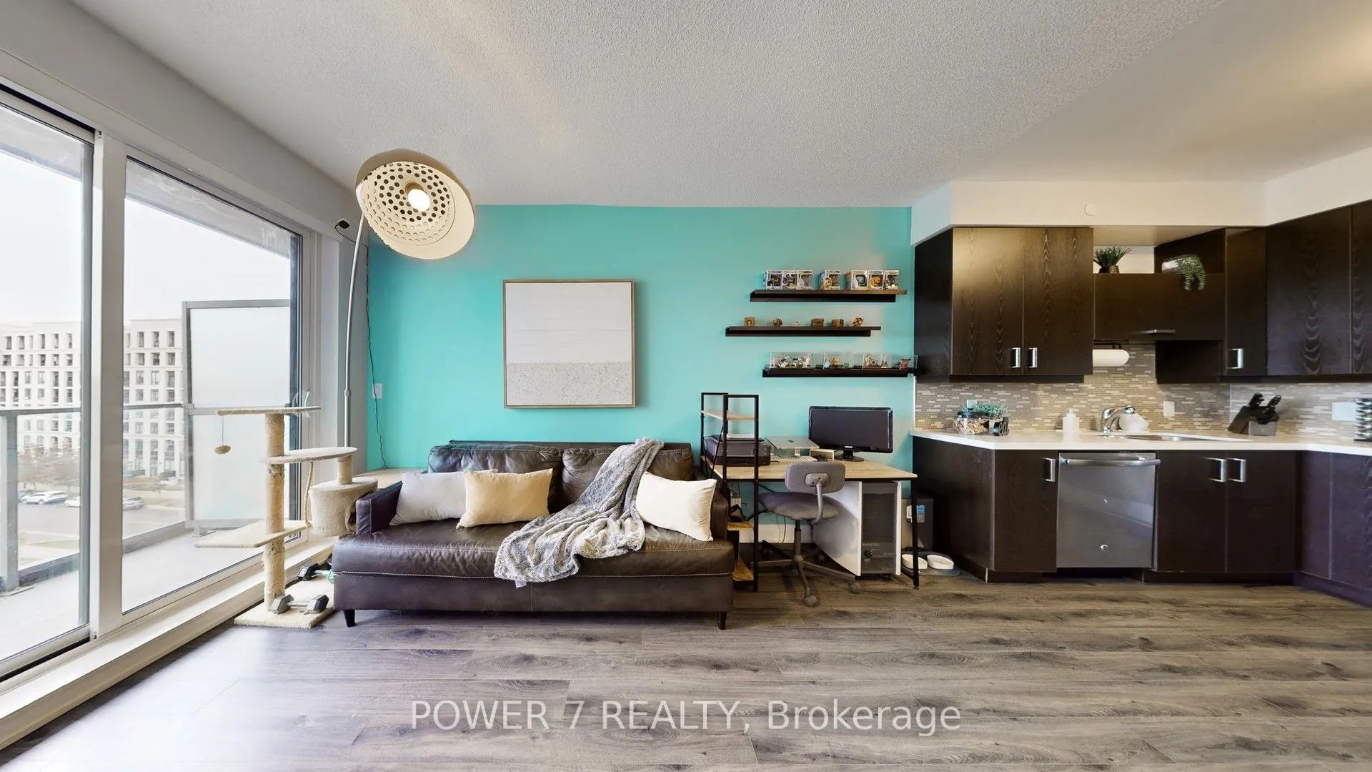 28 Uptown Drive, #718