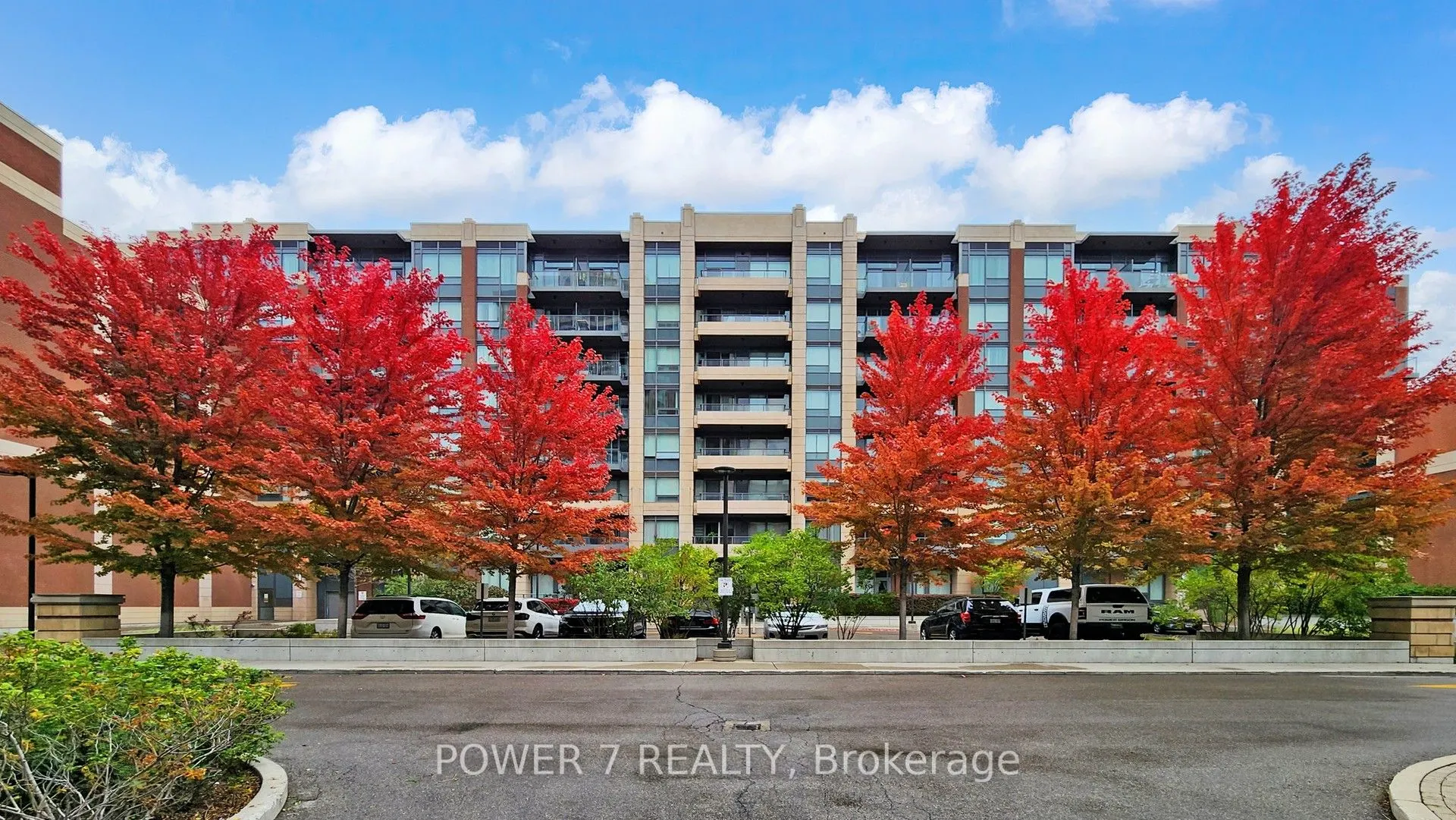 28 Uptown Drive, #718