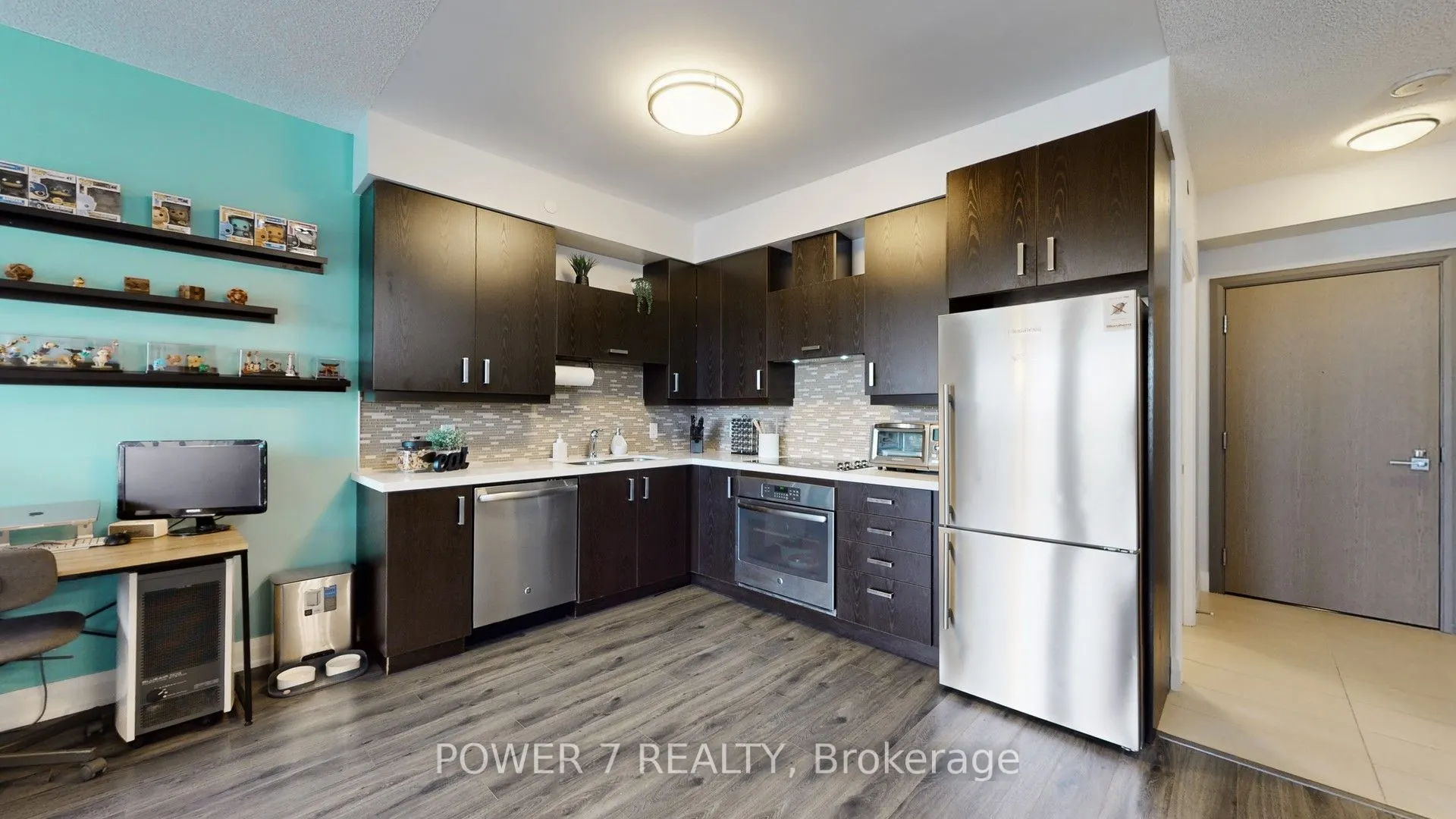 28 Uptown Drive, #718