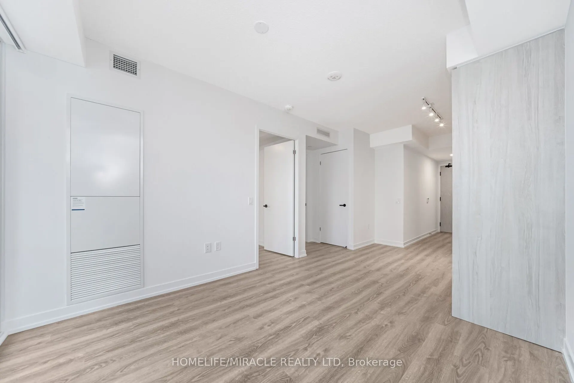 195 Commerce Street, #3717