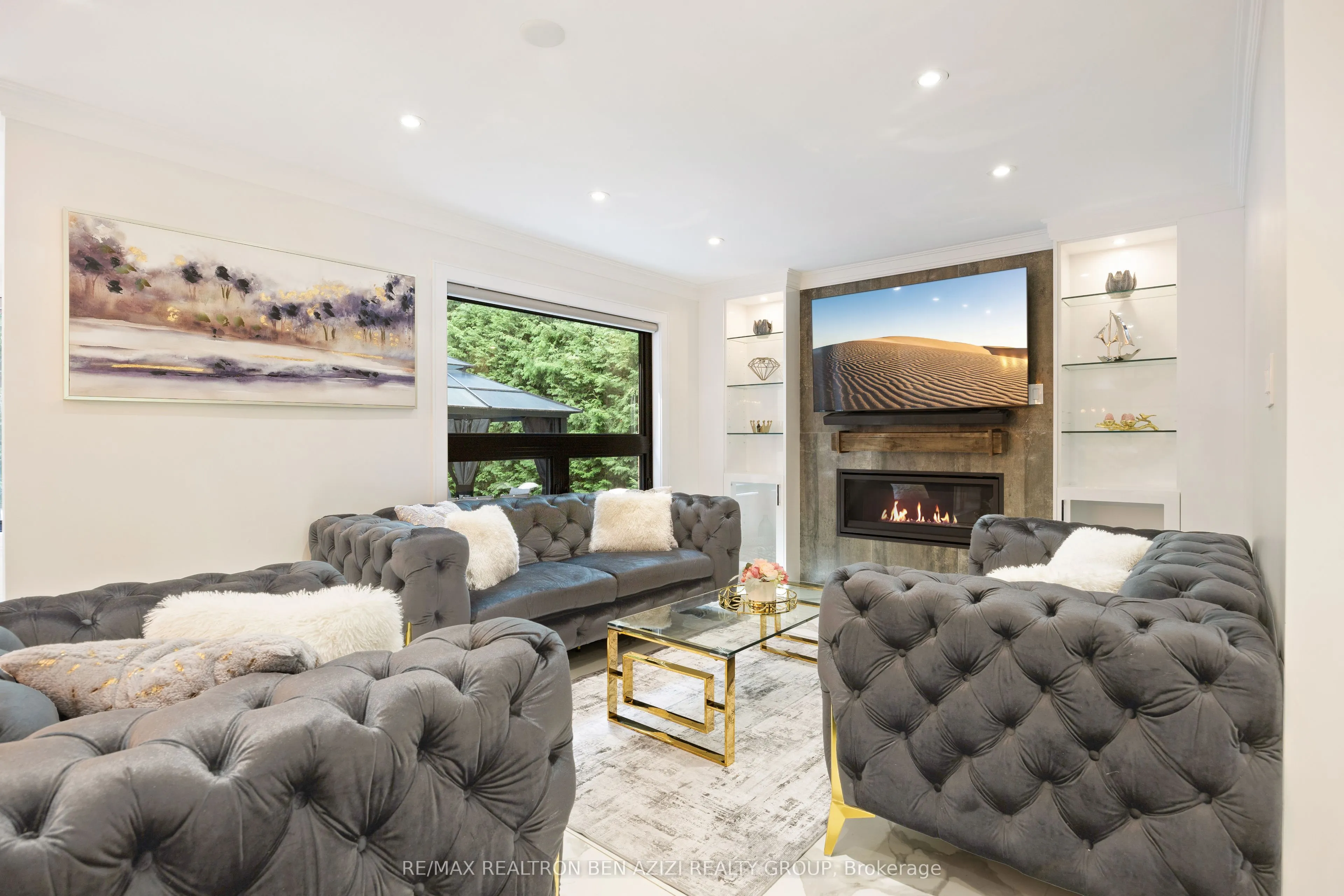 78 Charing Crescent