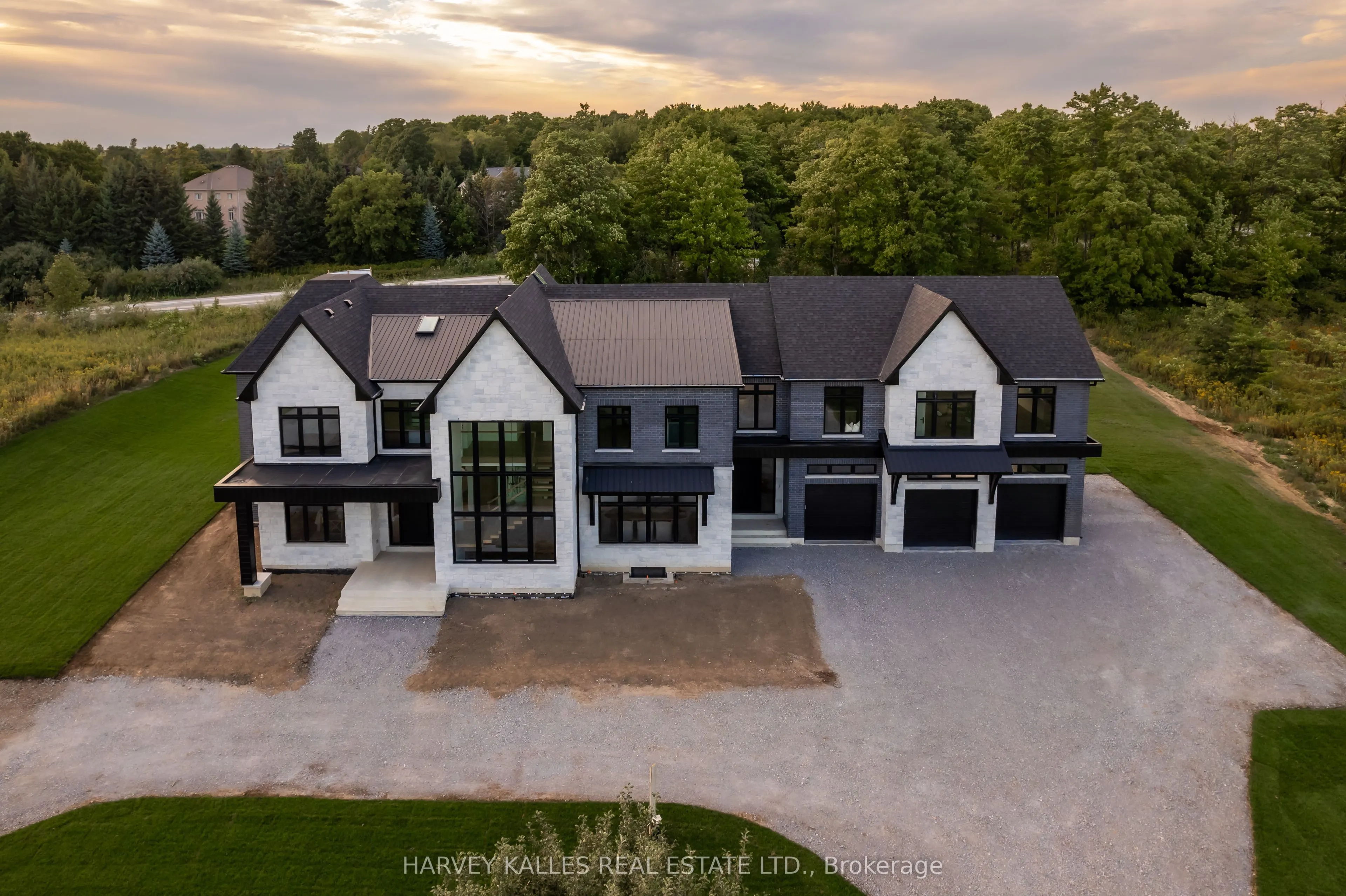 18 Lincolnville Lane