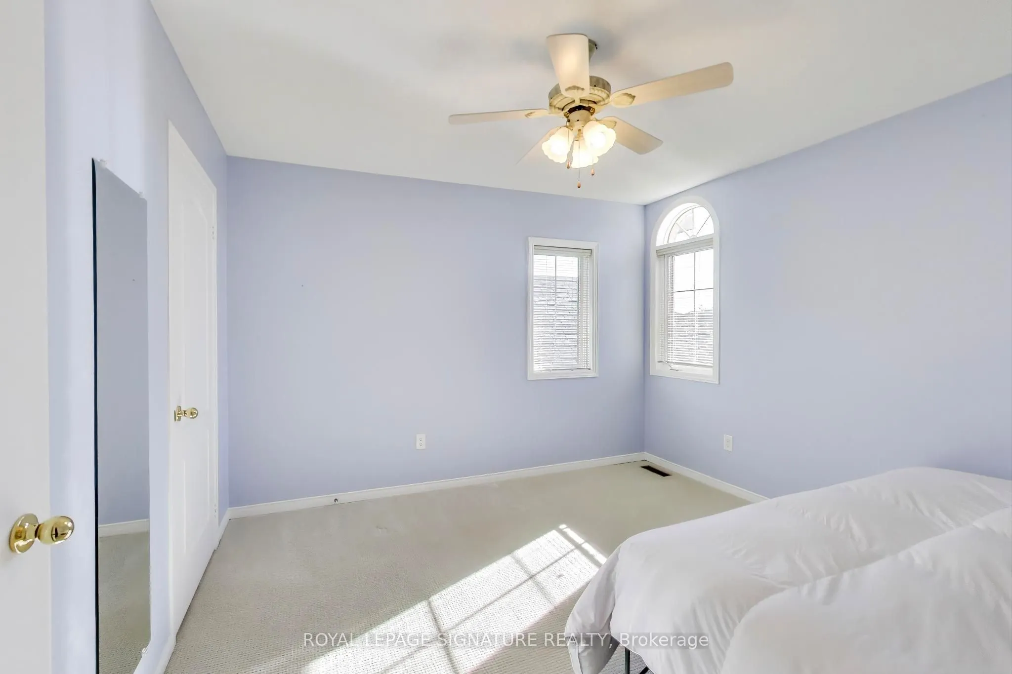 127 Mountcharles Crescent