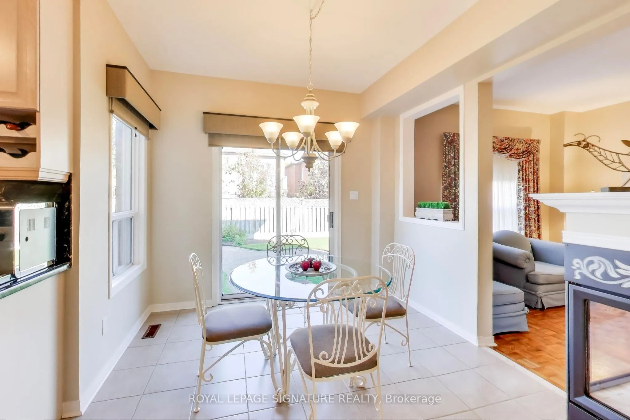 127 Mountcharles Crescent