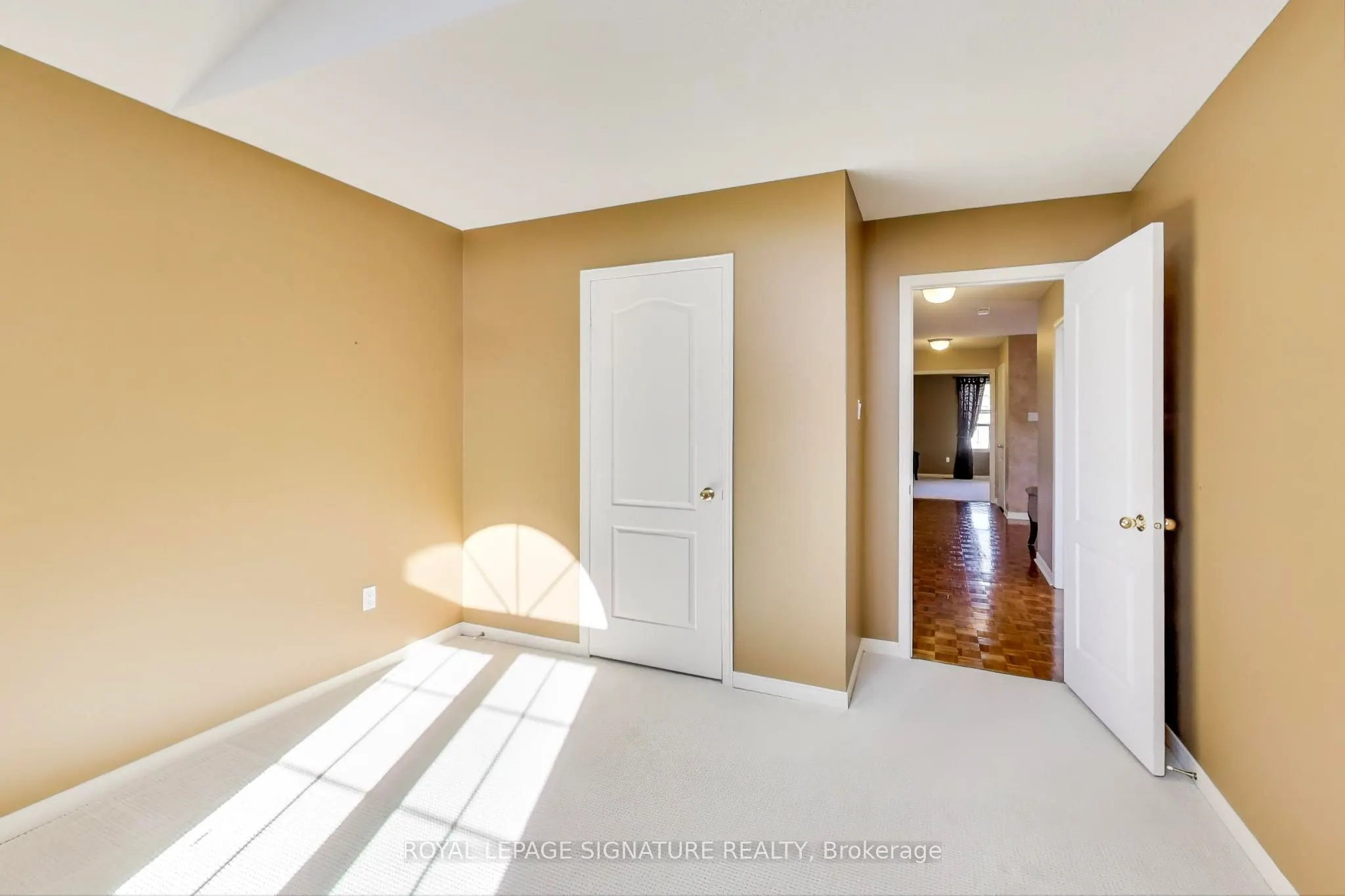 127 Mountcharles Crescent