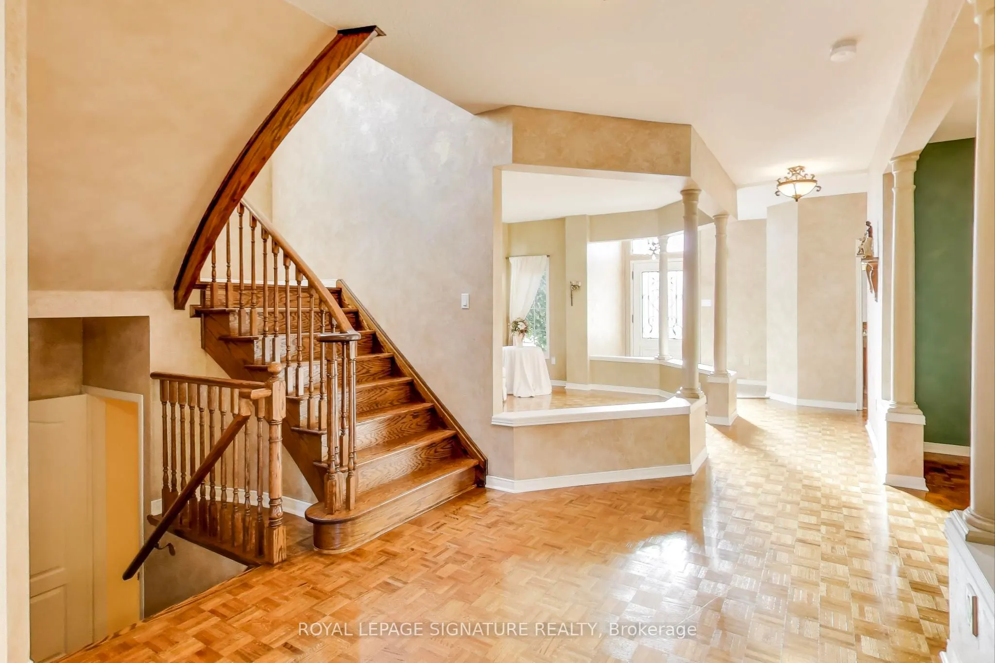 127 Mountcharles Crescent