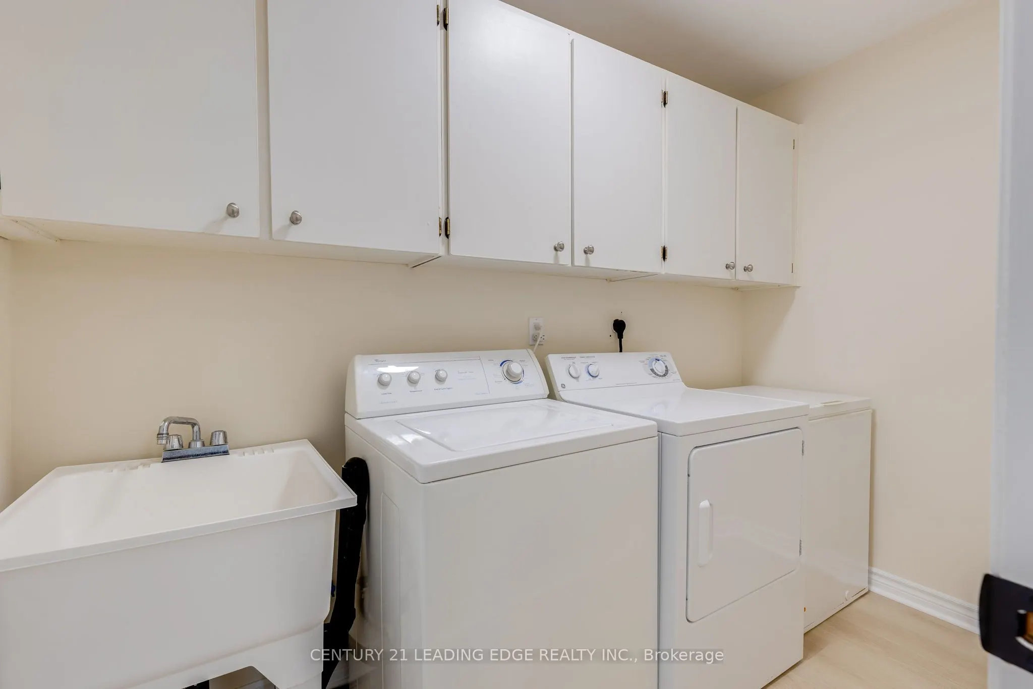 129 POPLAR Crescent, #129