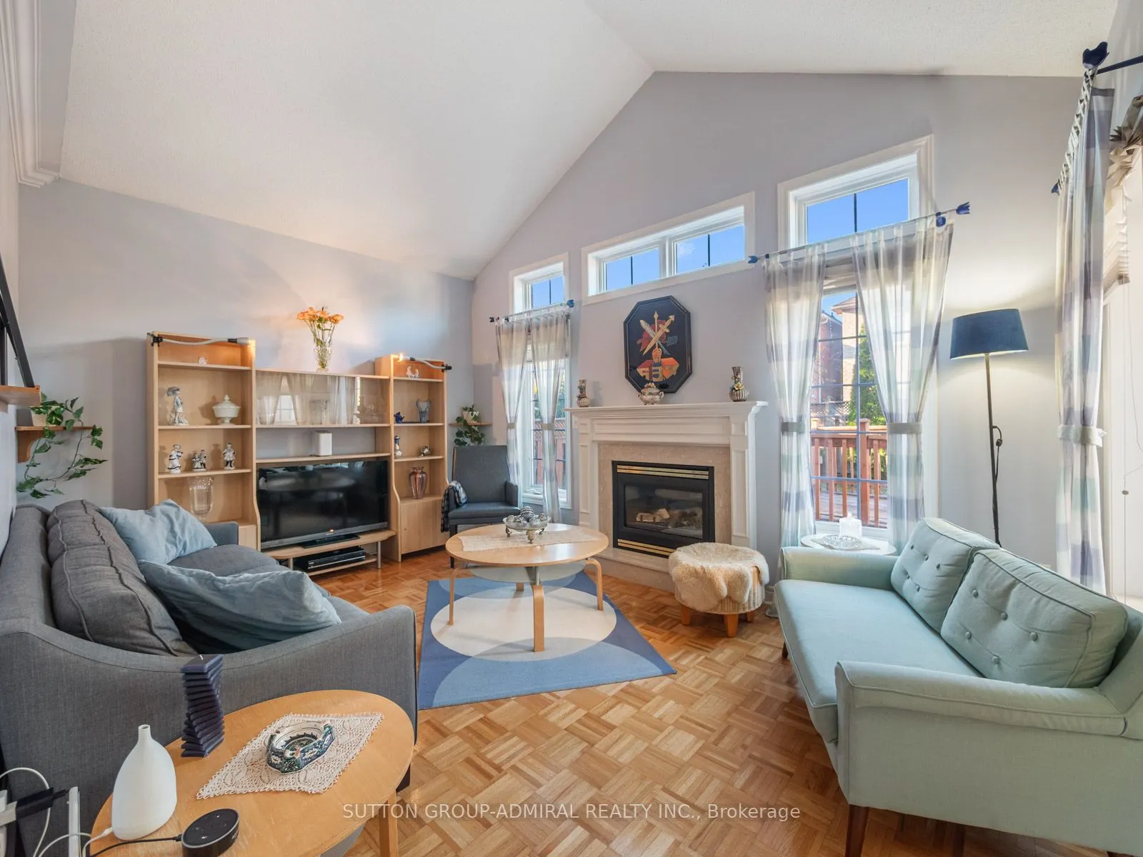 54 Golden Oak Avenue