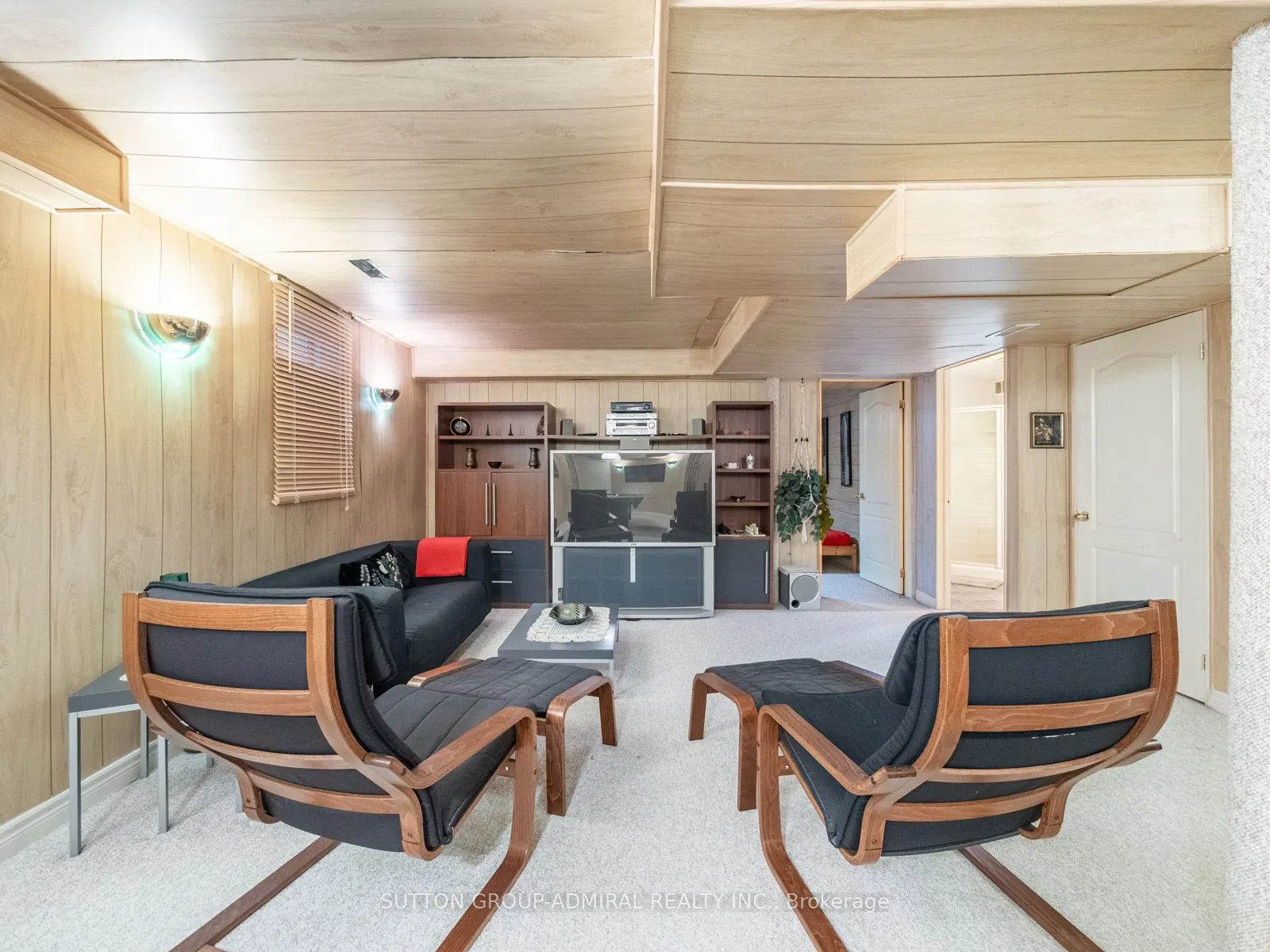 54 Golden Oak Avenue