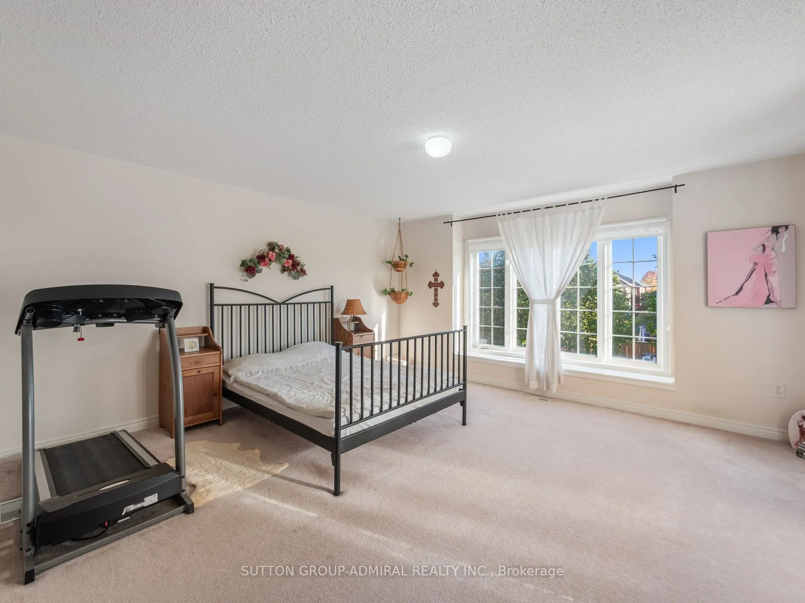 54 Golden Oak Avenue