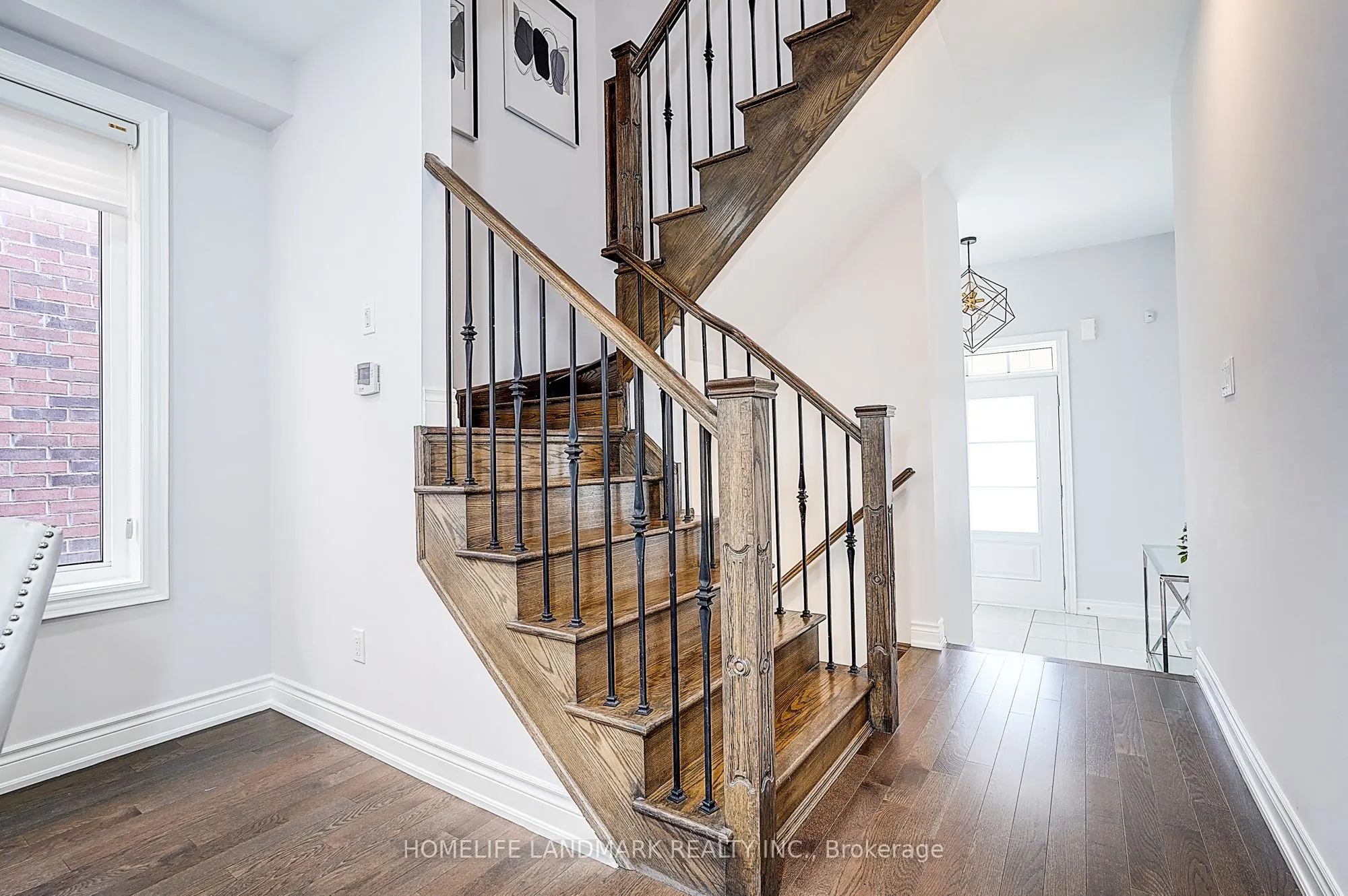 42 Mallery Street