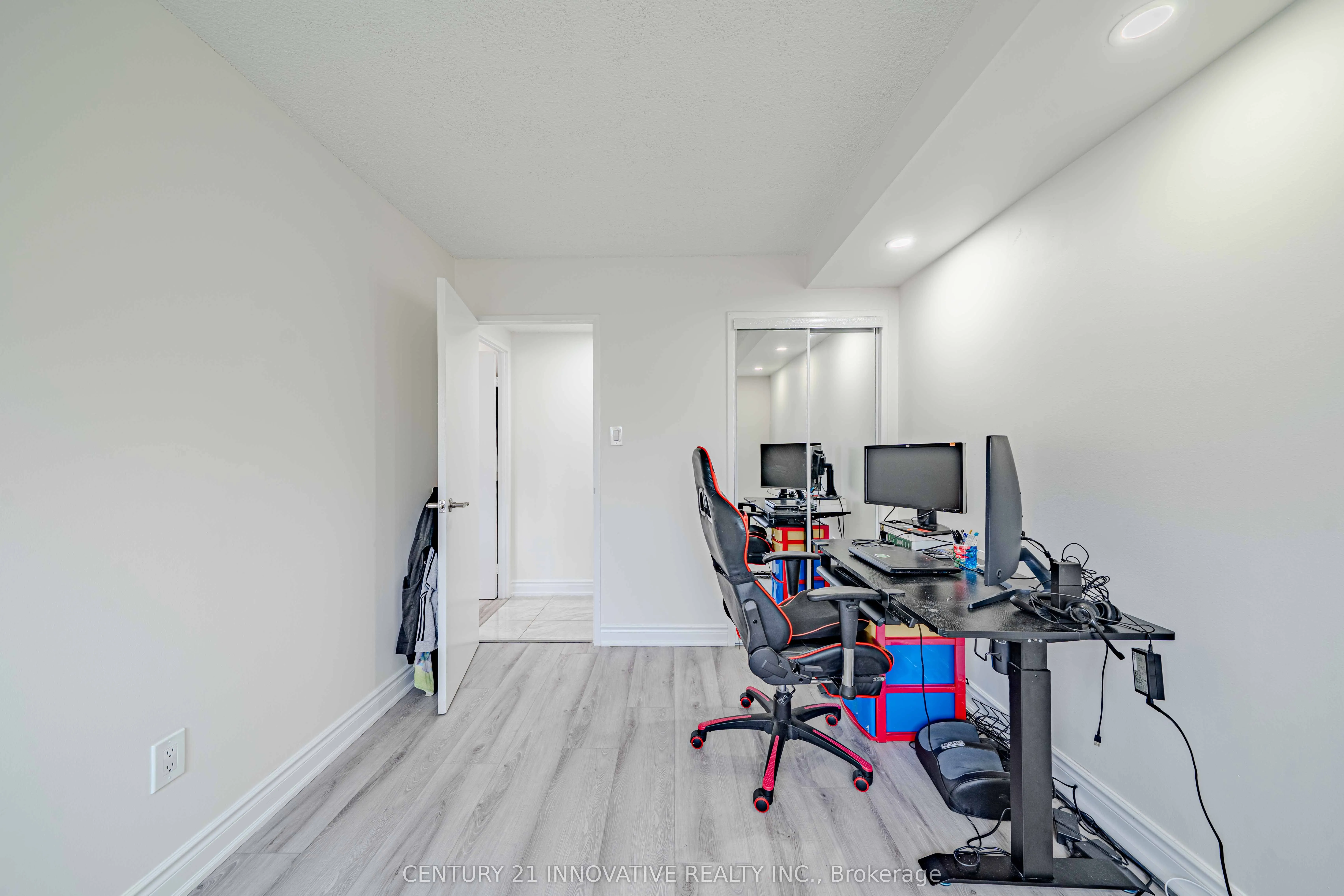 5 Weldrick Road W, #511