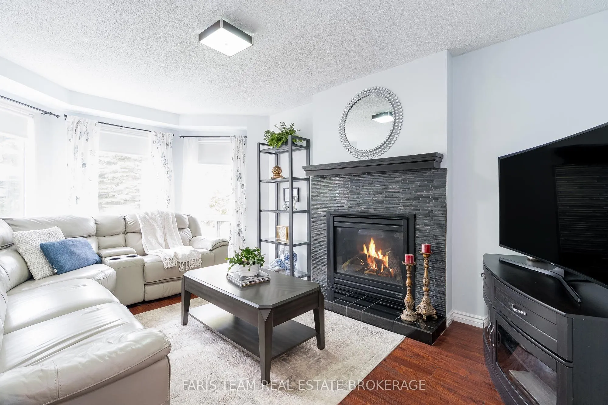 963 Linden Street