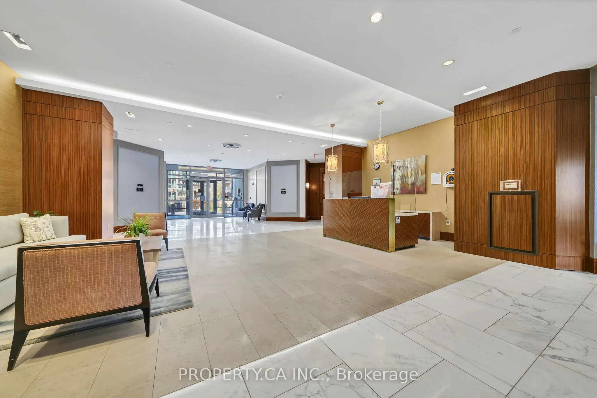 111 Civic Square Gate, #518
