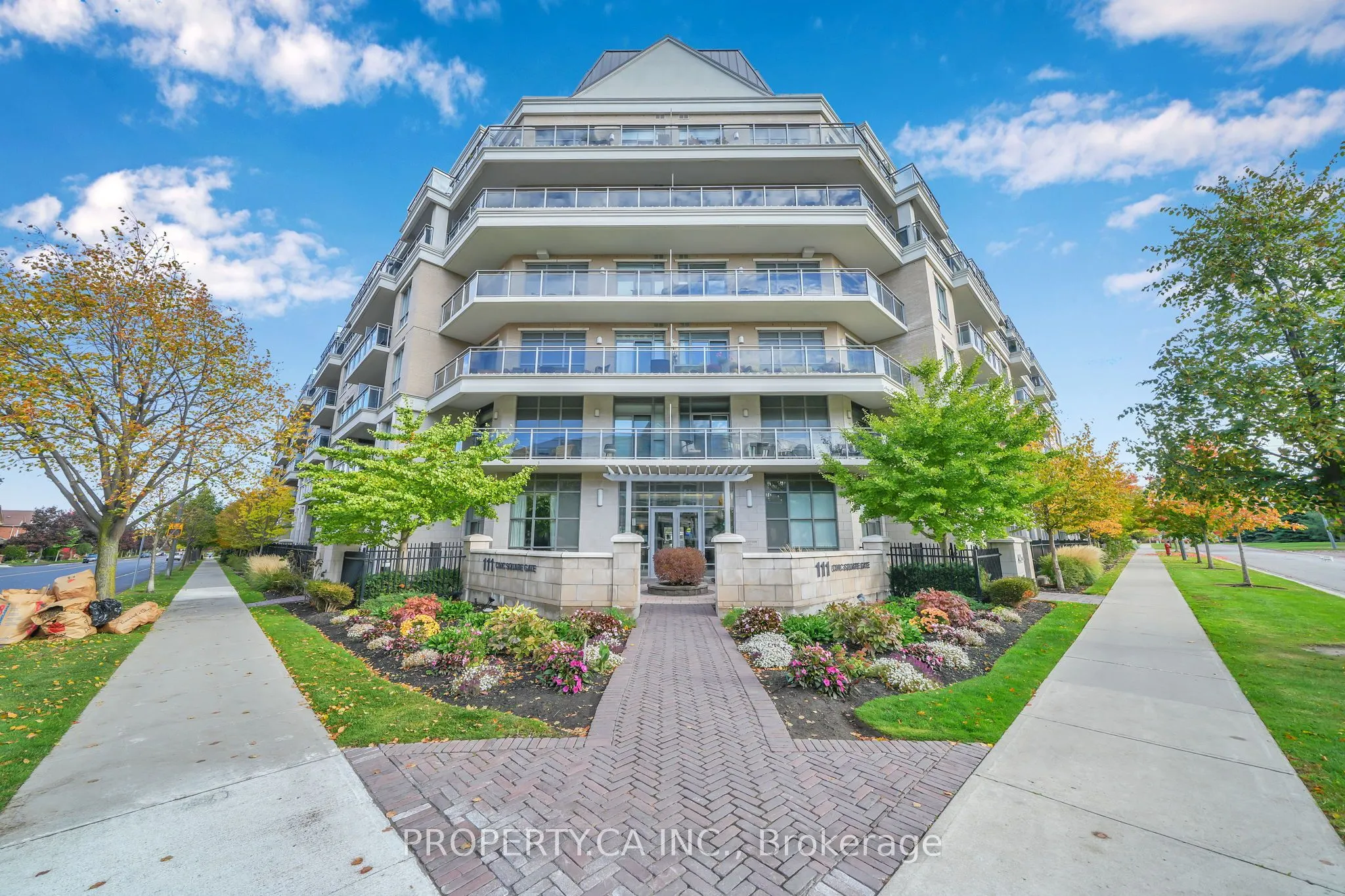 111 Civic Square Gate, #518