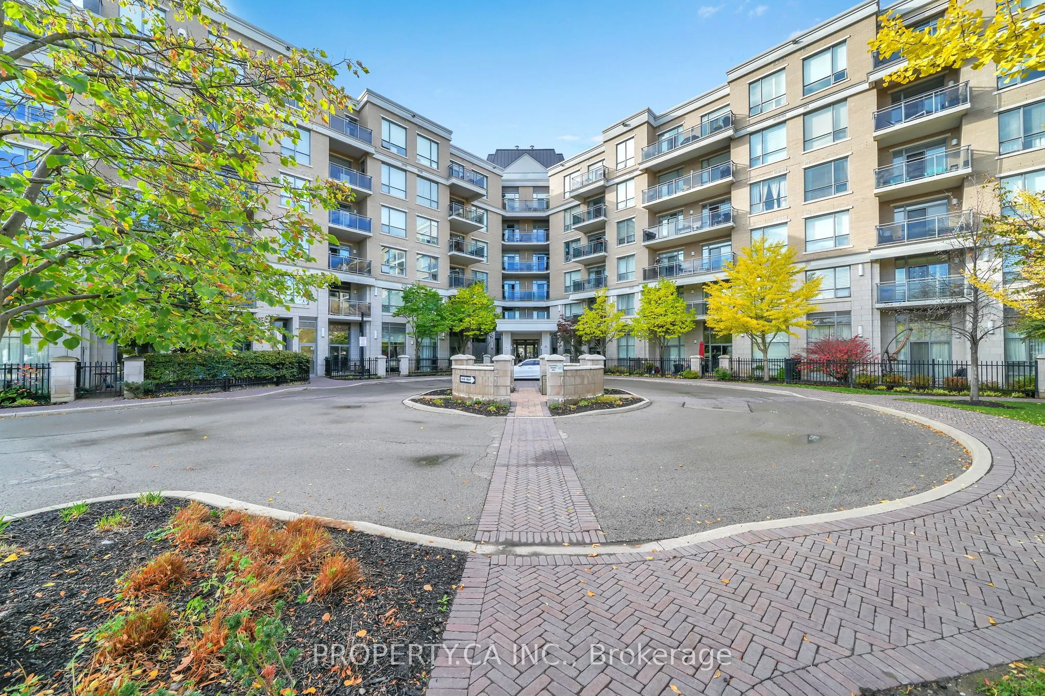 111 Civic Square Gate, #518