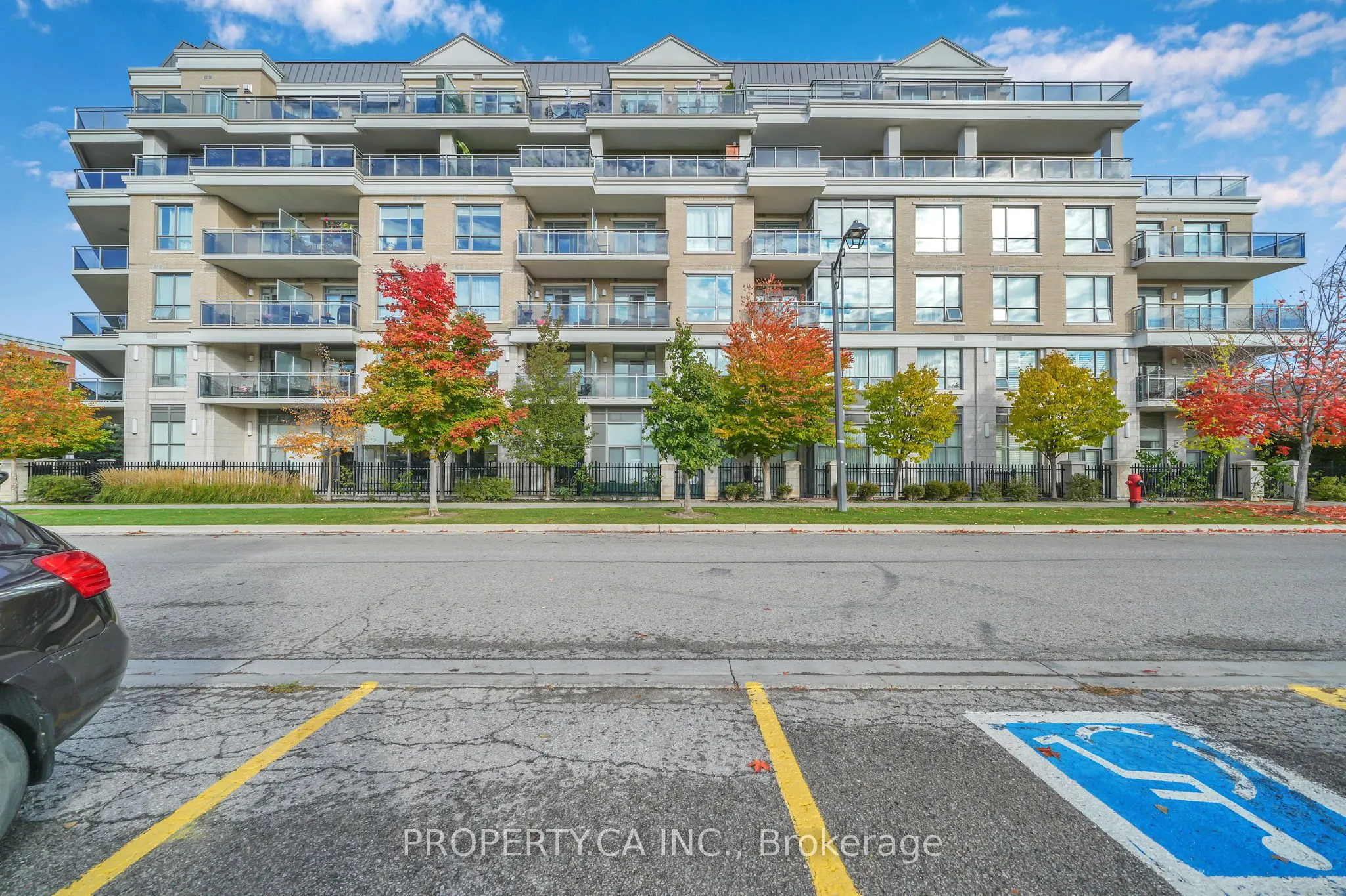 111 Civic Square Gate, #518