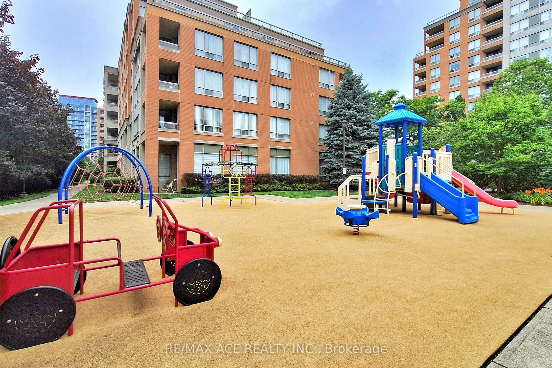 29 Northern Heights Drive, #1108