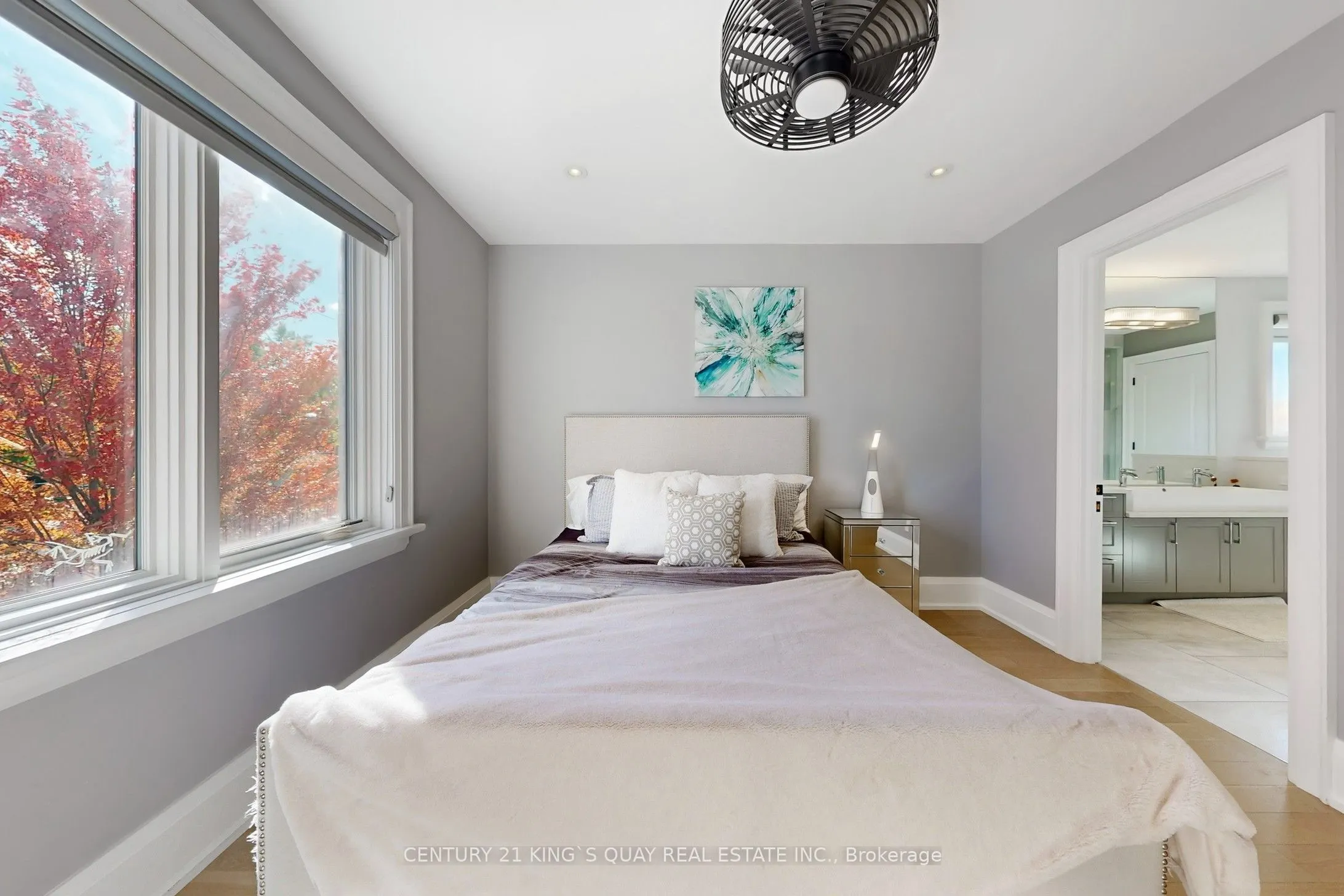 8 Parkway Avenue